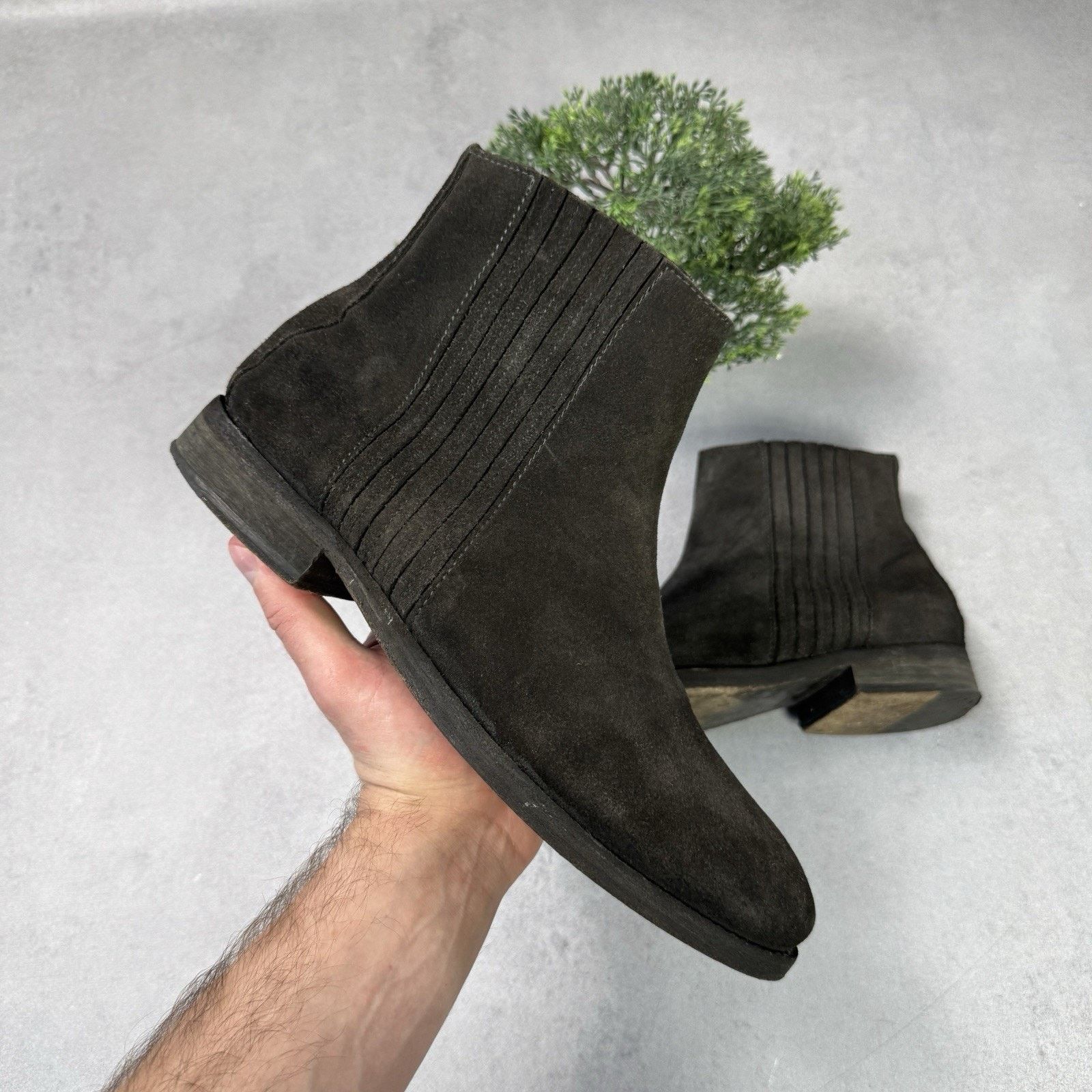 Allsaints Vintage Allsaints Men Suede Chelsea Size 42 US8.5 Grey Size US 8.5 / EU 41-42 - 1 Thumbnail