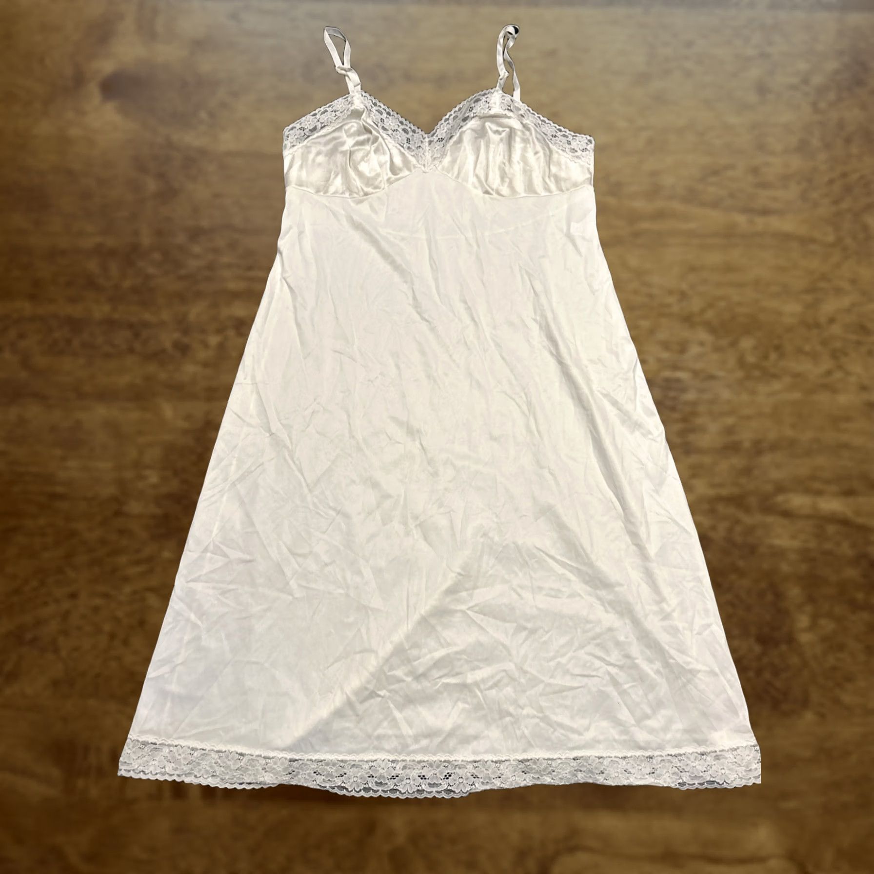 Vintage VINTAGE Vanity Fair Nylon Dress Slip Midi Length White 36 Womens 1960s Eveningwear A46 Size XS / US 0-2 / IT 36-38 - 1 Thumbnail