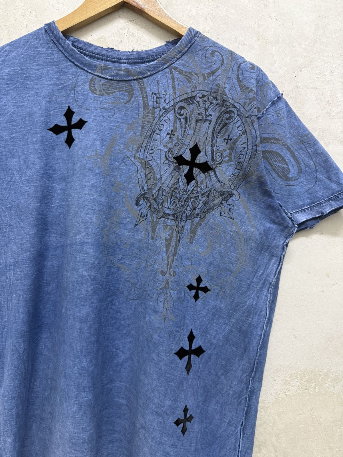 Affliction 2000s Affliction Angel Wings Cross Reversible y2k Tees Size US L / EU 52-54 / 3 - 7 Thumbnail