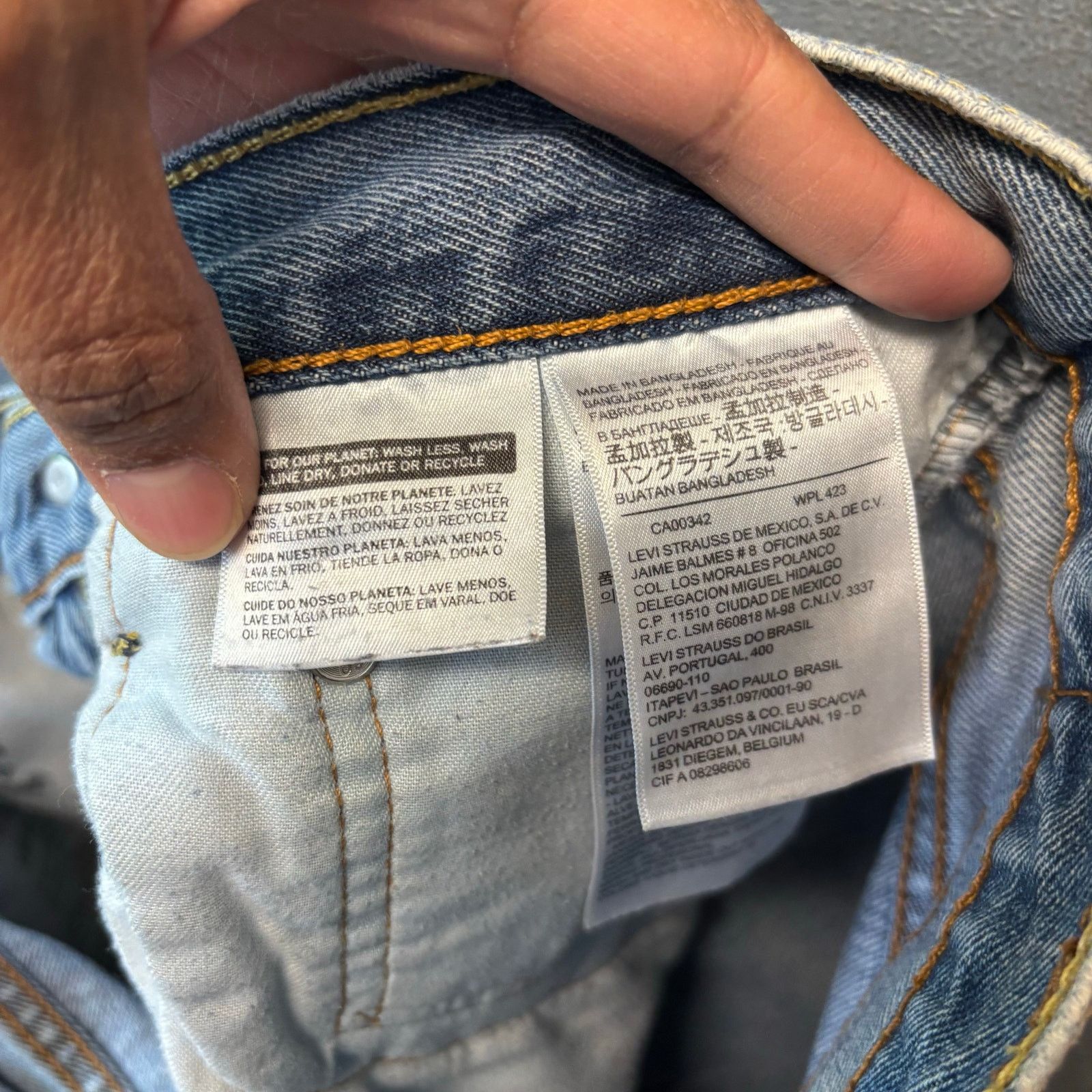 Levi's Thrashed Levi's 550 34x30 Paint Marks Skater Grunge Casual Size US 34 / EU 50 - 13 Thumbnail