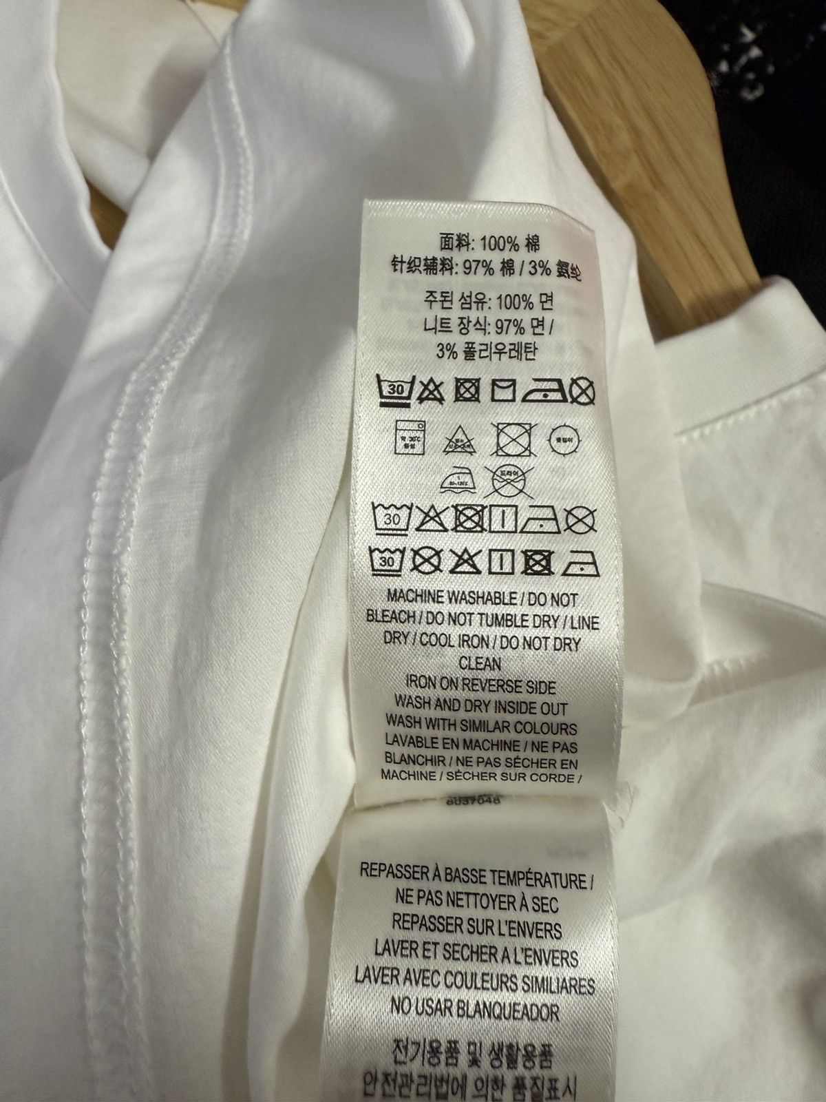 Burberry Burberry Tee circle Size US M / EU 48-50 / 2 - 6 Thumbnail