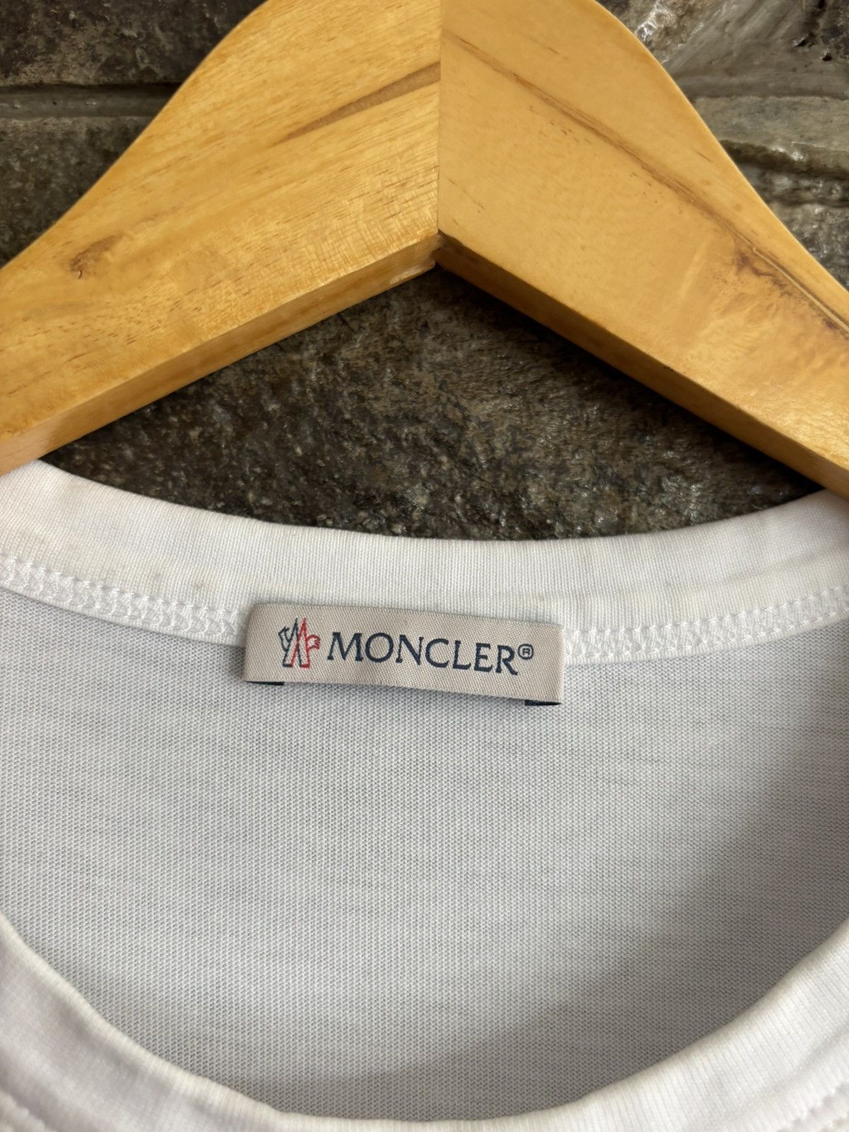 Moncler Moncler Chest Stripe Logo Tee Size US M / EU 48-50 / 2 - 5 Thumbnail