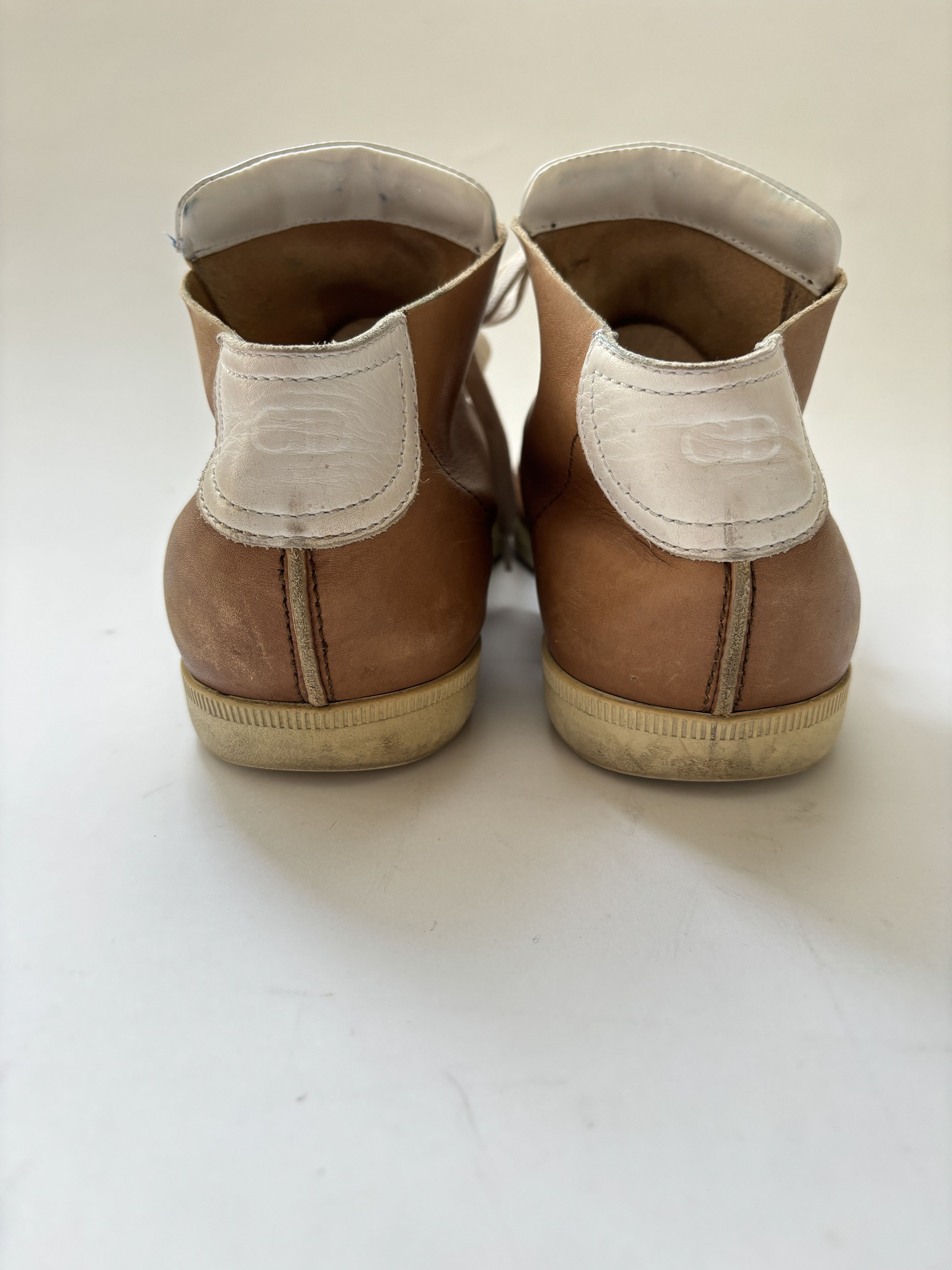 Dior ⚡️QUICK SALE⚡️Dior Tan Leather Hi-Top Sneakers Size US 10 / EU 43 - 5 Thumbnail