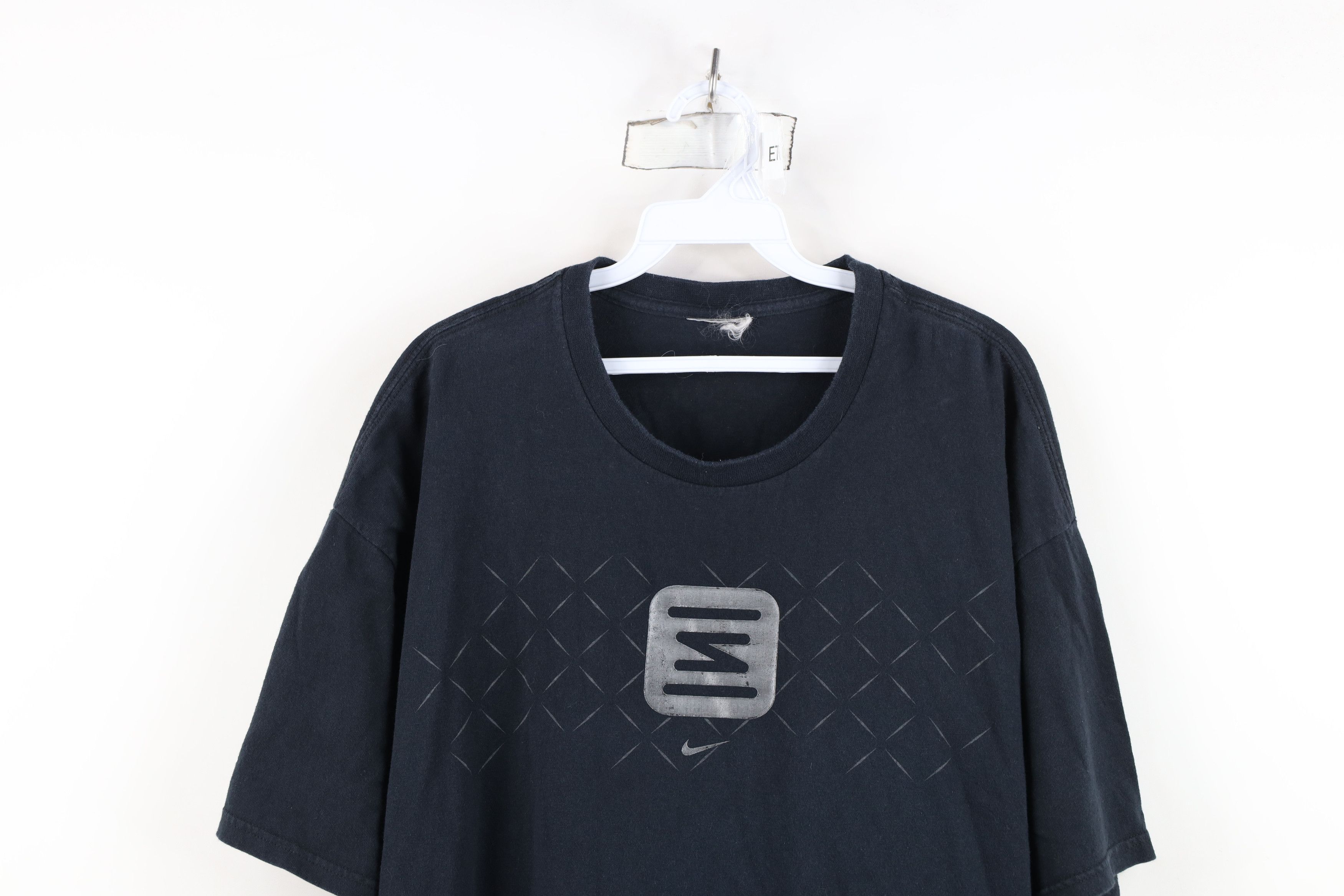 Nike Vintage Nike Shox Travis Scott Center Swoosh T-Shirt Black Size US XXL / EU 58 / 5 - 2 Thumbnail