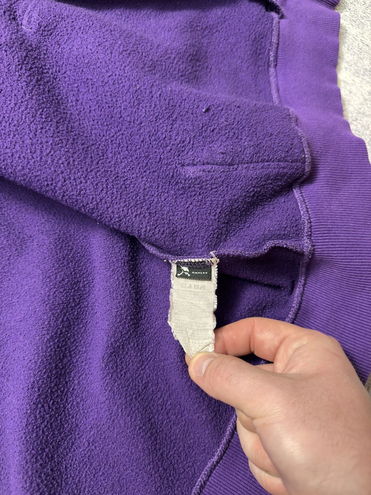 Oakley VINTAGE OAKLEY ALL OVER PRINT PURPLE ZIP UP HOODIE Y2K Size US L / EU 52-54 / 3 - 12 Thumbnail