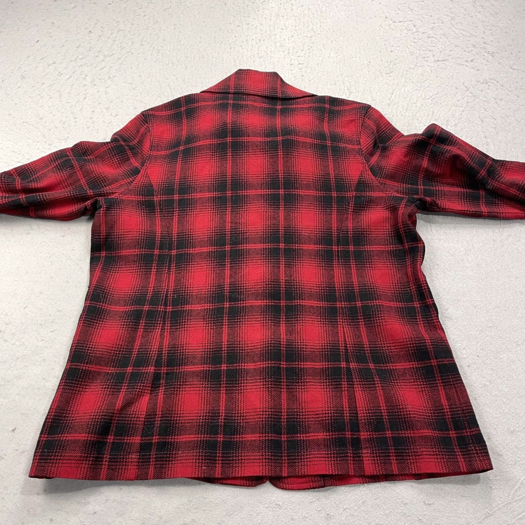 Pendleton VINTAGE Pendleton Jacket Womens M Red Plaid 100% Wool Button Front Lined Flannel Size M / US 6-8 / IT 42-44 - 6 Thumbnail