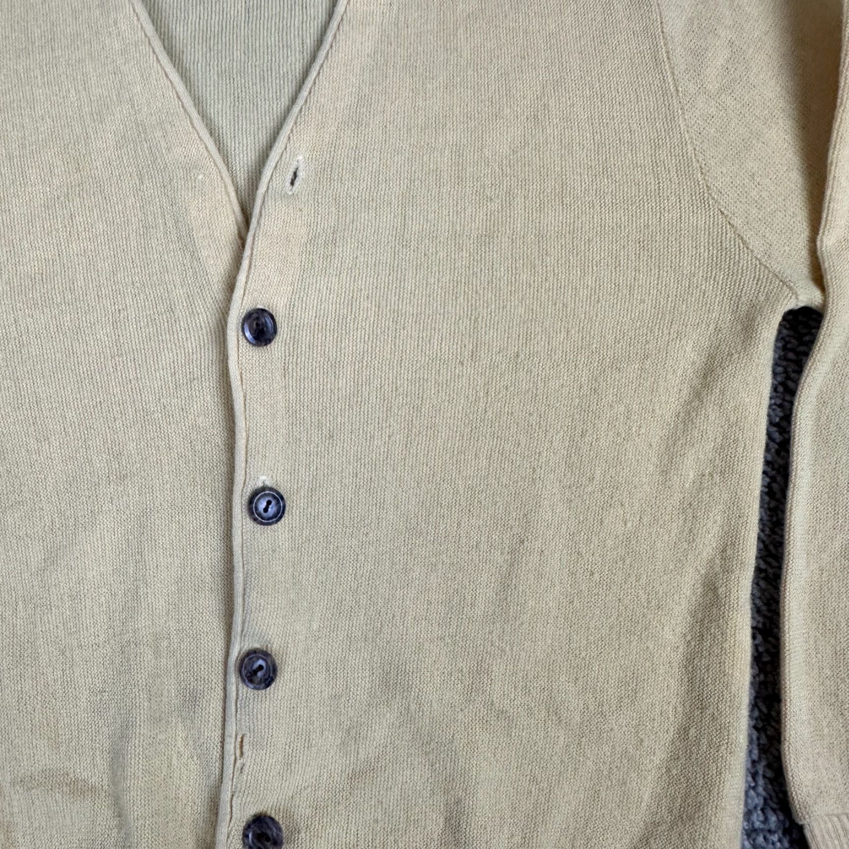Vintage VINTAGE Arnold Palmer Robert Bruce Sweater Cardigan Mens S Yellow Solid Knit Button Up Cardigan All Seasons Fall Spring Summer Winter 60s Mens Size US S / EU 44-46 / 1 - 5 Thumbnail