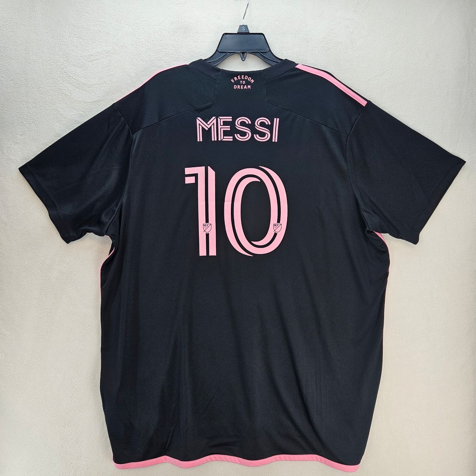 Adidas ADIDAS X MIAMI FOOTBALL CLUB MEN'S 3XL BLACK PINK JERSEY Size US XXL / EU 58 / 5 - 7 Thumbnail
