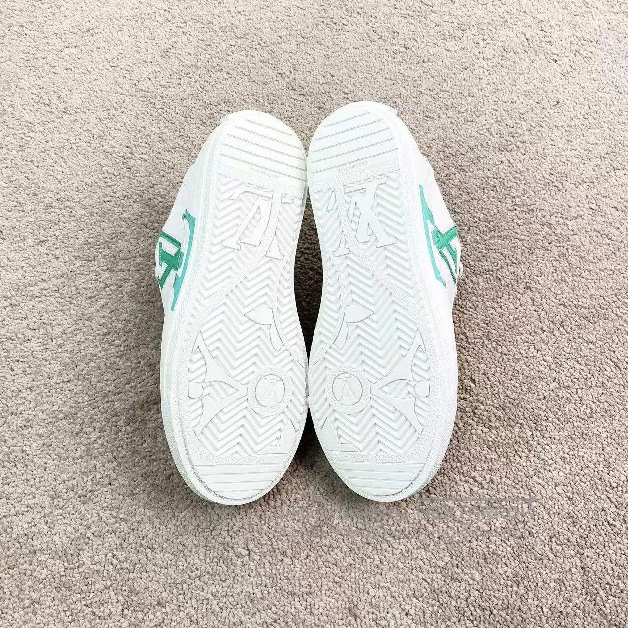 Louis Vuitton Louis Vuitton White and green side logo board shoes| Size US 5 / IT 35 - 8 Thumbnail