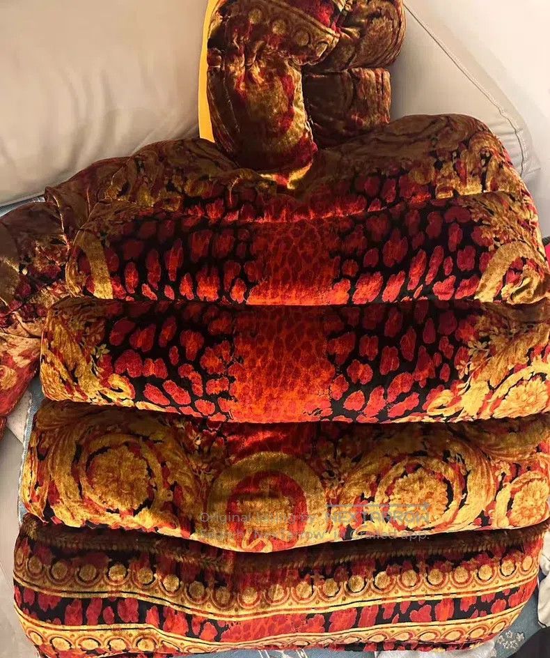 Versace Versace Velvet floral down jacket Size US XL / EU 56 / 4 - 5 Thumbnail