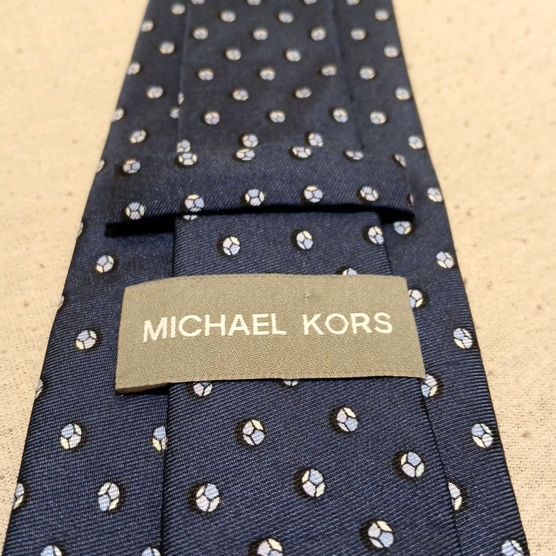 Michael Kors Michael Kors Tie Blue Silk Geometric Pattern 58" x 3" Men Adult Classic Pointed Tie Size ONE SIZE - 4 Thumbnail