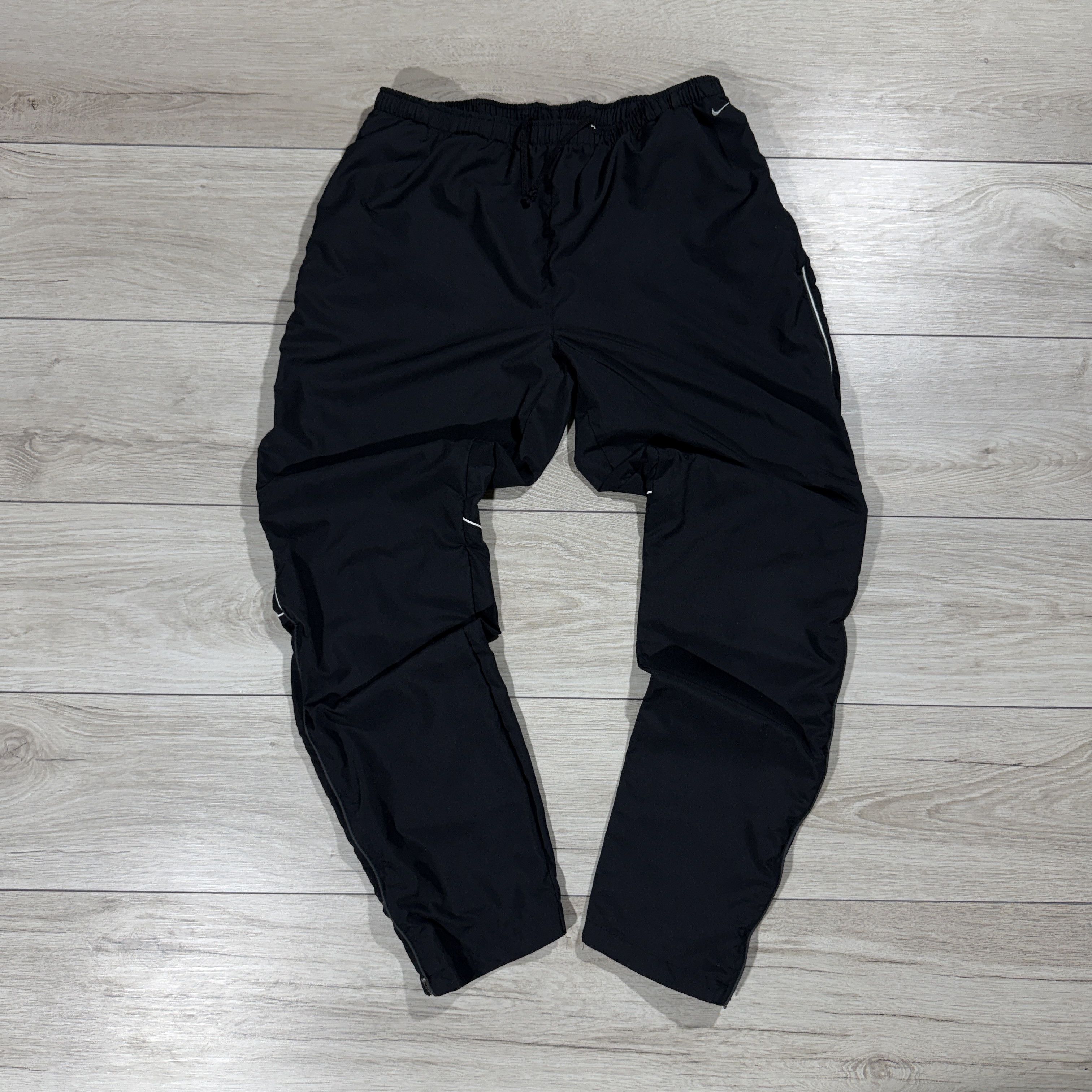 Nike Nike Vintage Nylon Y2K Track Pants Women's Size L Size 32" / US 10 / IT 46 - 1 Thumbnail
