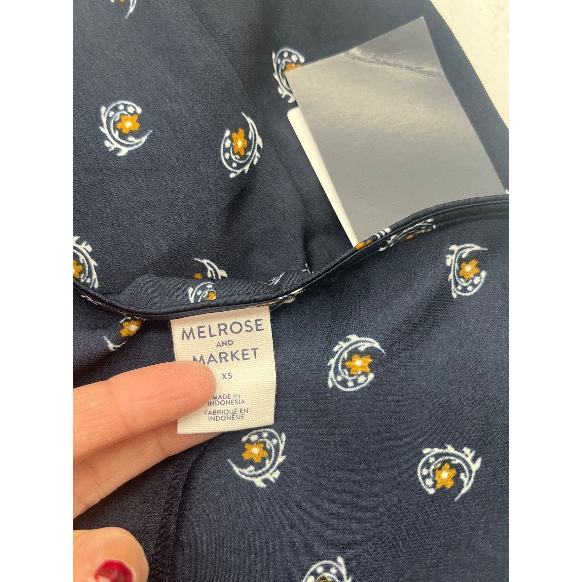 Other Melrose and Market Cinched Front Top In Navy Esme Clip Flora Size XS / US 0-2 / IT 36-38 - 6 Thumbnail
