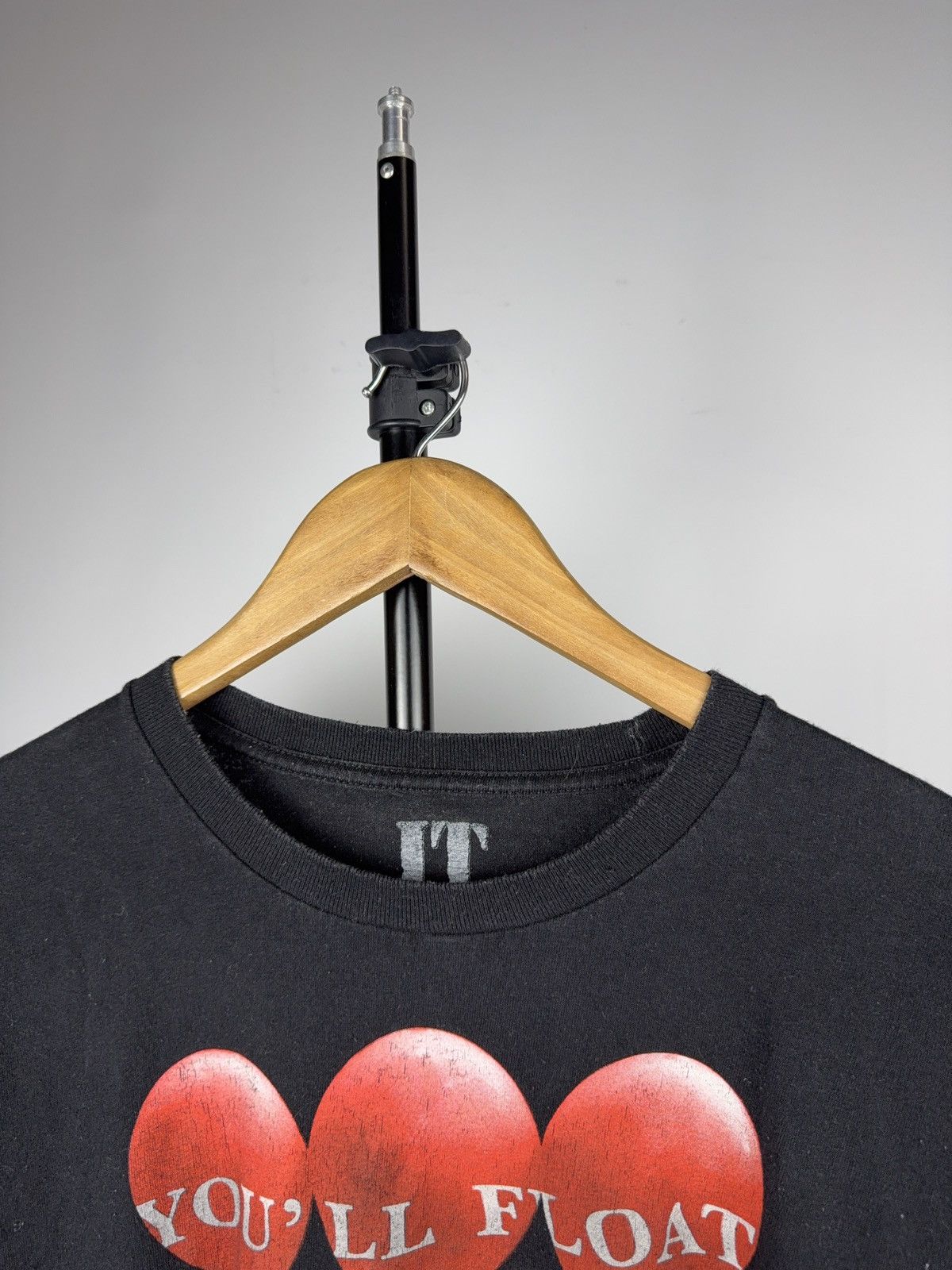 Japanese Brand 2022 IT Horror Movie Pennywise Graphic T-Shirt Size US L / EU 52-54 / 3 - 2 Thumbnail
