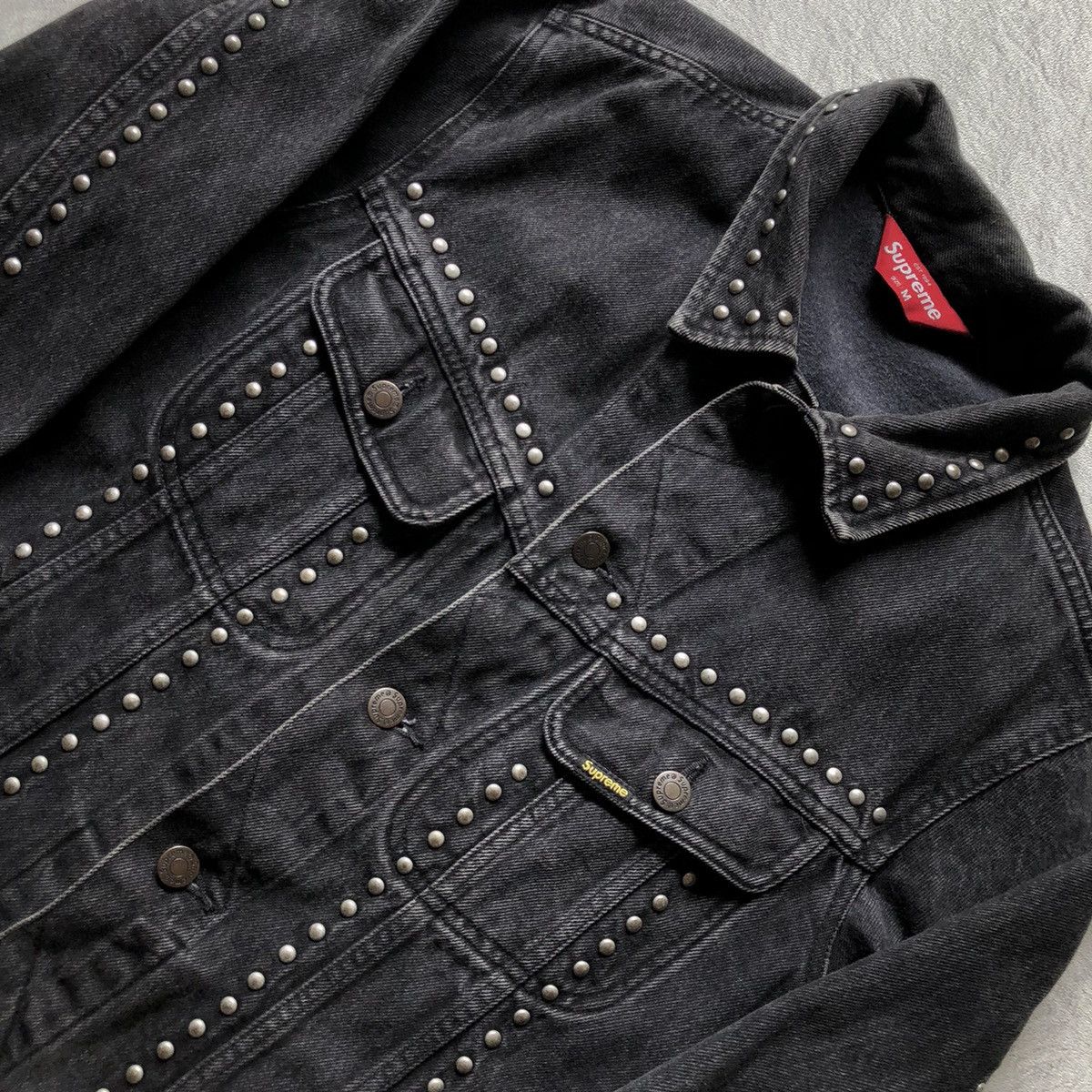 Supreme Supreme Studded denim trucker black Size US M / EU 48-50 / 2 - 5 Thumbnail