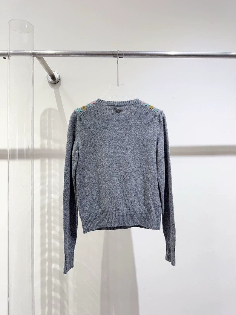 Chanel Chanel Small flower sweater 2503-Nextarrow Size XS / US 0-2 / IT 36-38 - 4 Thumbnail
