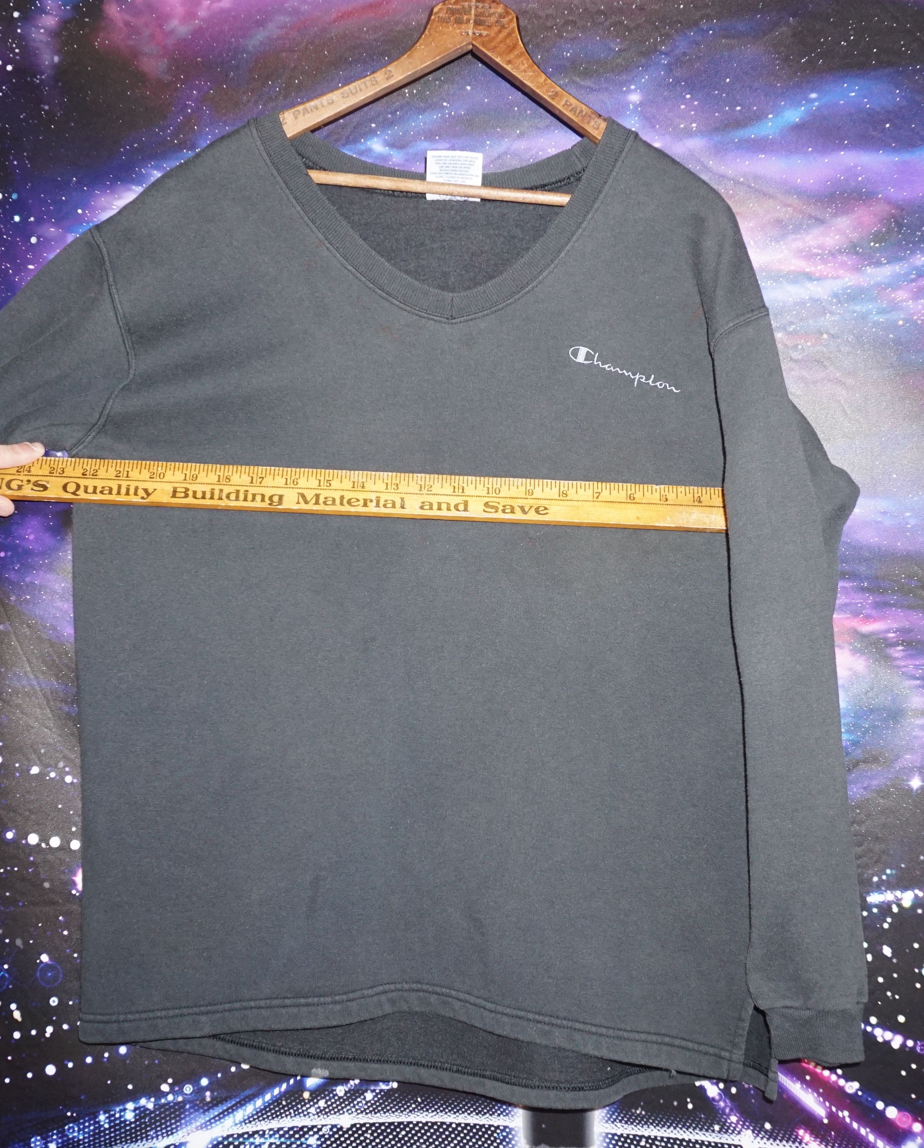 Champion Champion V-Neck Light Weight Sweatshirt Size US L / EU 52-54 / 3 - 5 Thumbnail