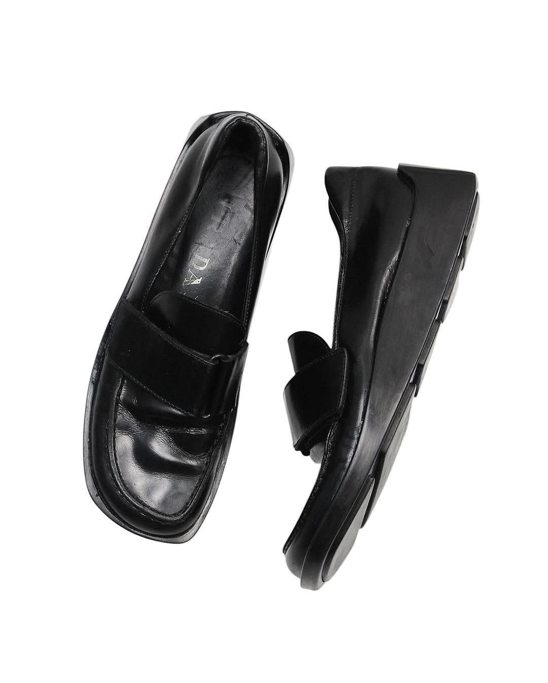 Prada SS1998 PRADA SQUARE TOE CHUNKY LEATHER LOAFERS Size US 7 / IT 37 - 7 Thumbnail