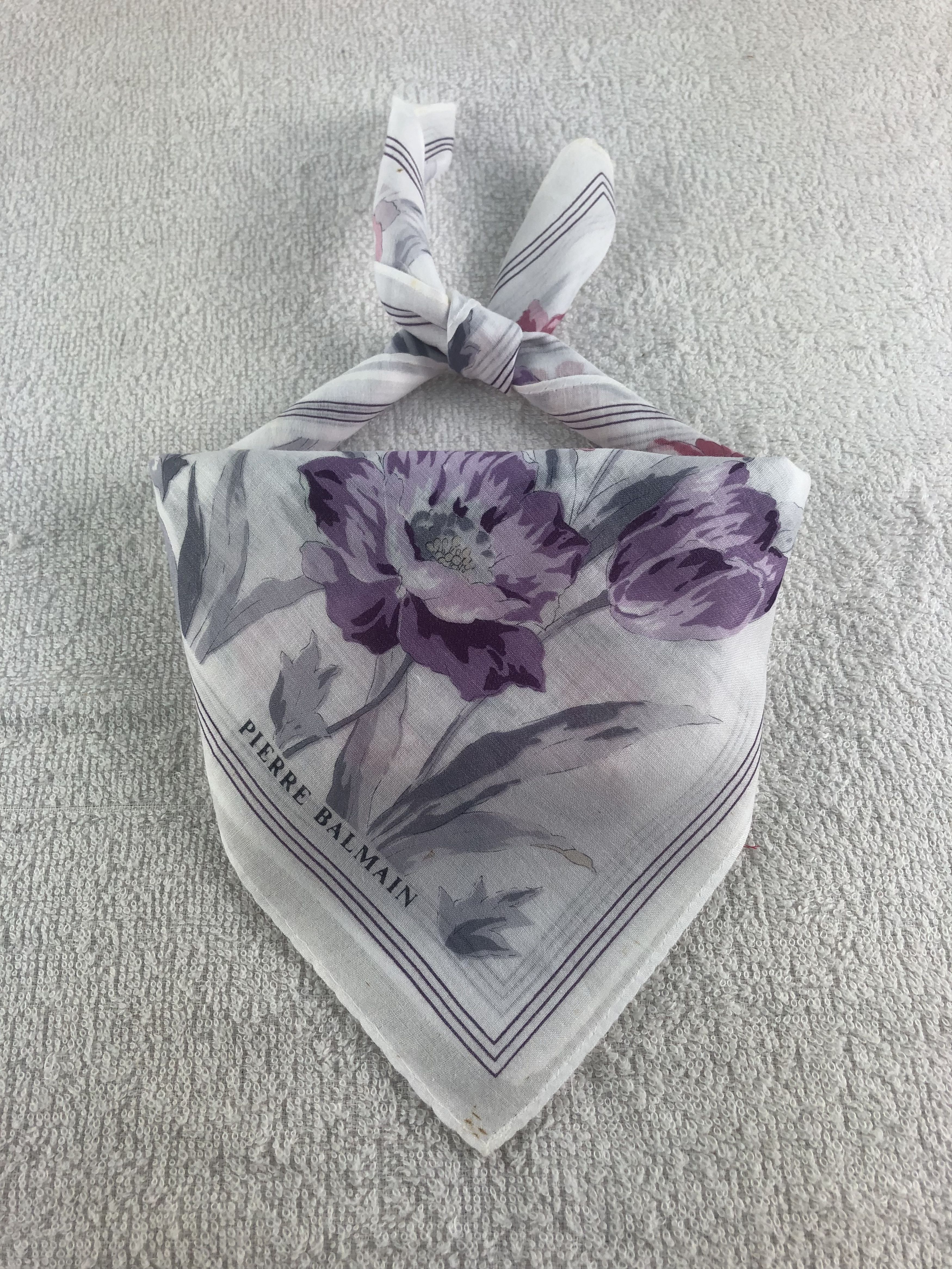 Pierre Balmain Pierre Balmain Handkerchief / Bandana / Neckerchief C043 Size ONE SIZE - 1 Thumbnail