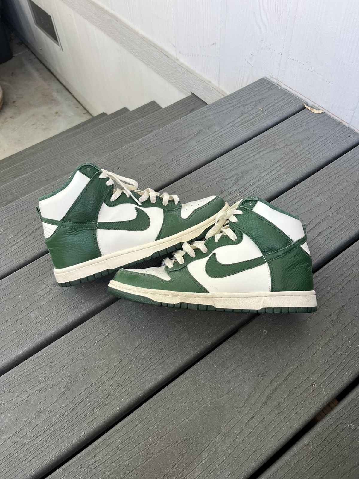 Nike Gorge Green Nike Dunk High 2012 Release Size US 8 / EU 41 - 5 Thumbnail