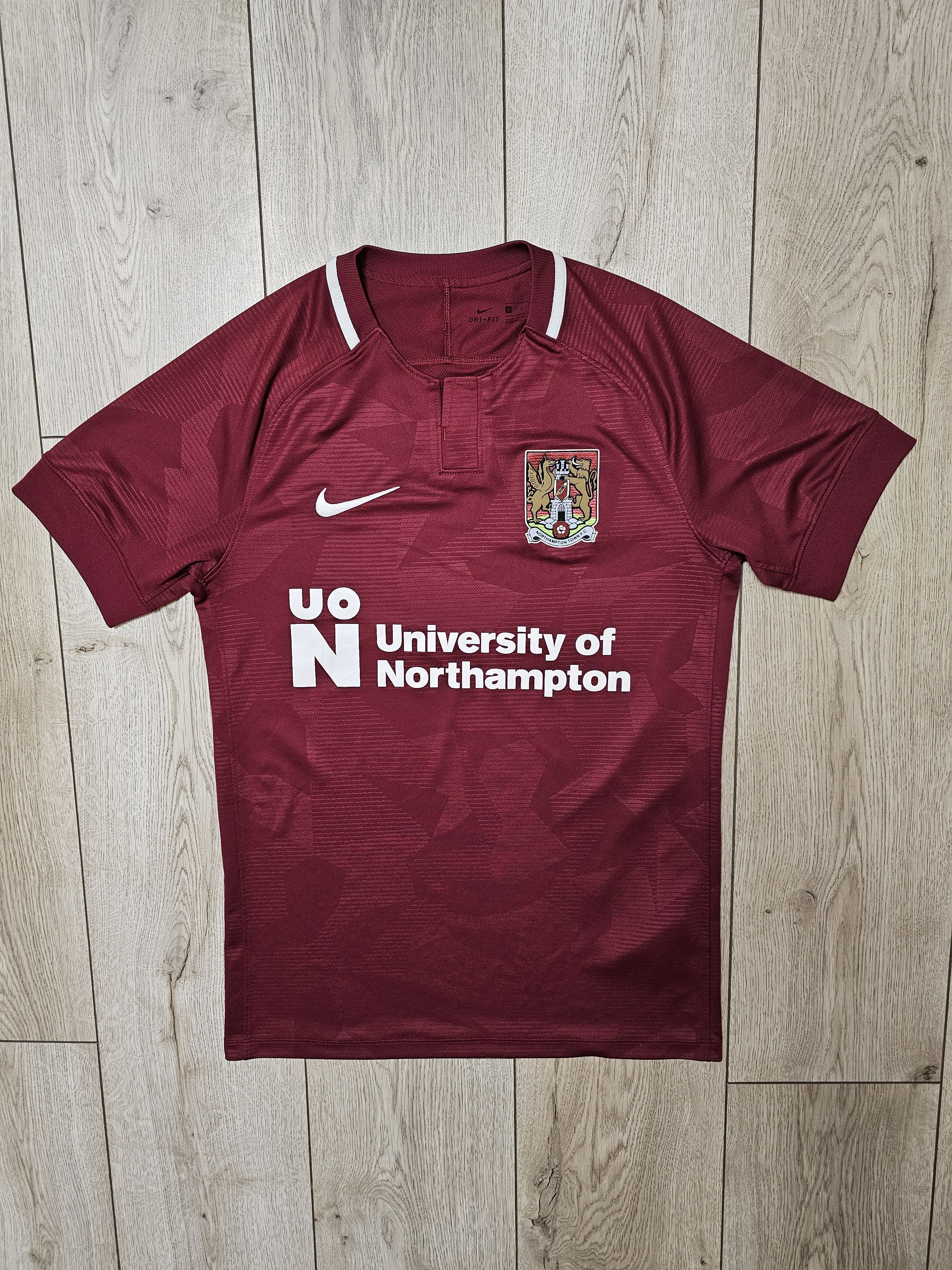 Nike NORTHAMPTON TOWN 2018 2019 HOME FOOTBALL SOCCER JERSEY Size US S / EU 44-46 / 1 - 1 Thumbnail