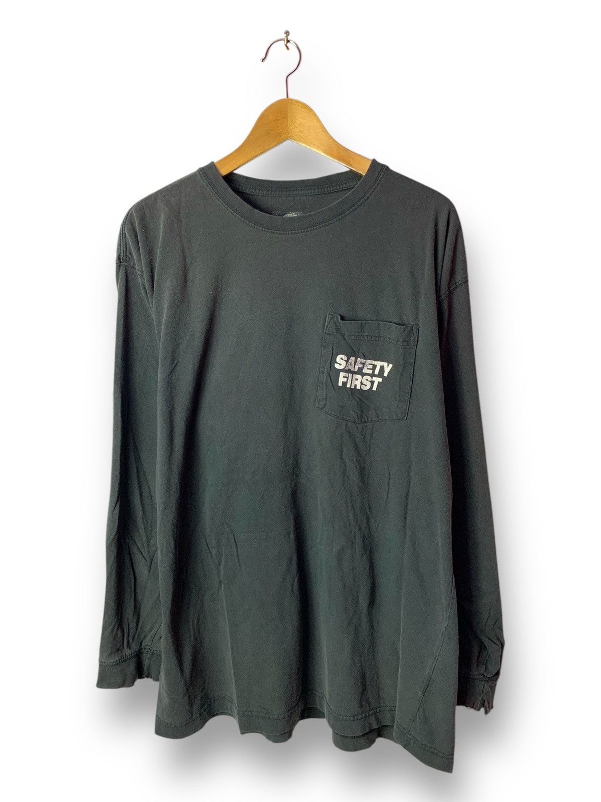 Vintage 🔥Vintage Berne Workwear Distressed Tee Harley Parody Size US L / EU 52-54 / 3 - 2 Thumbnail