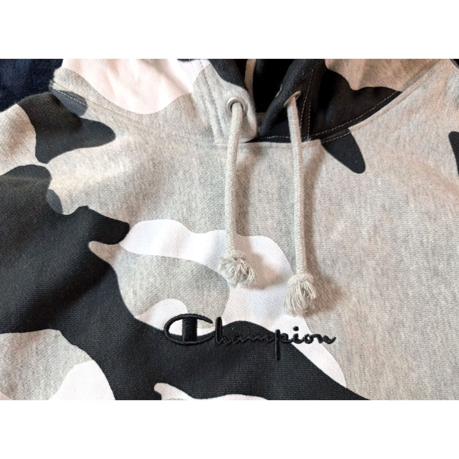 Champion Champion Hoodie Camo Reverse Weave Pullover Sweatshirt Gray Men's L Size US L / EU 52-54 / 3 - 2 Thumbnail