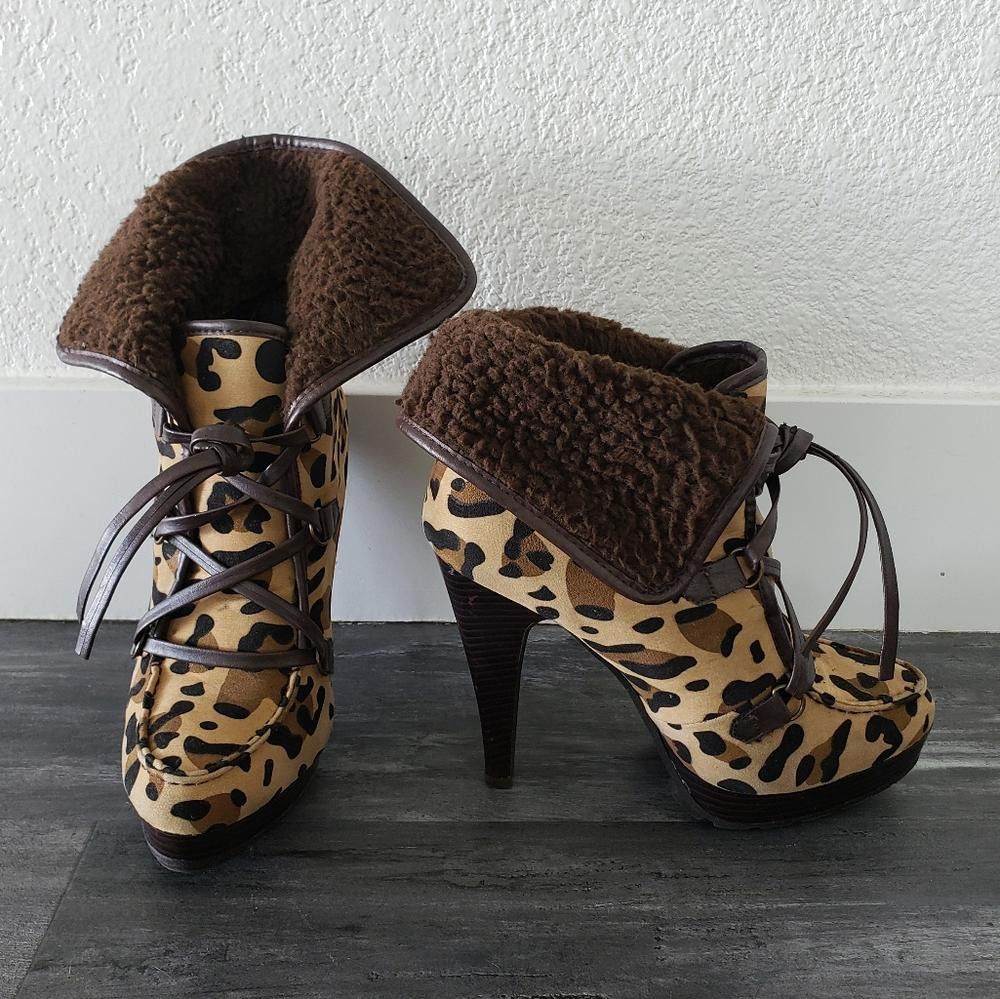 Designer Leopard Fur Detailed AM Revenge Bootie Size US 9 / IT 39 - 1 Thumbnail