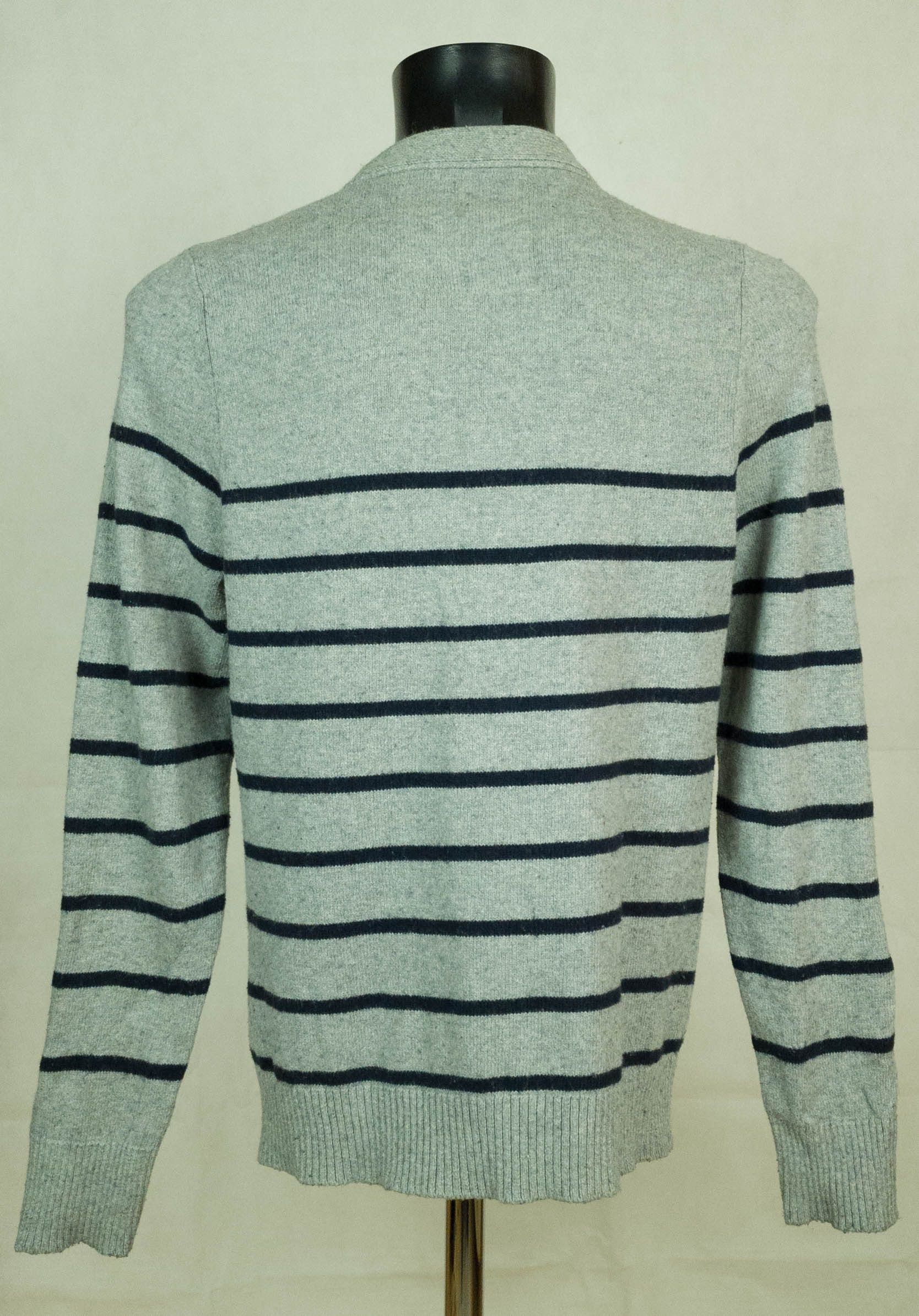 Hollister Hollister mens jumper cardigan size M ( LABEL L) gc Size US M / EU 48-50 / 2 - 2 Thumbnail