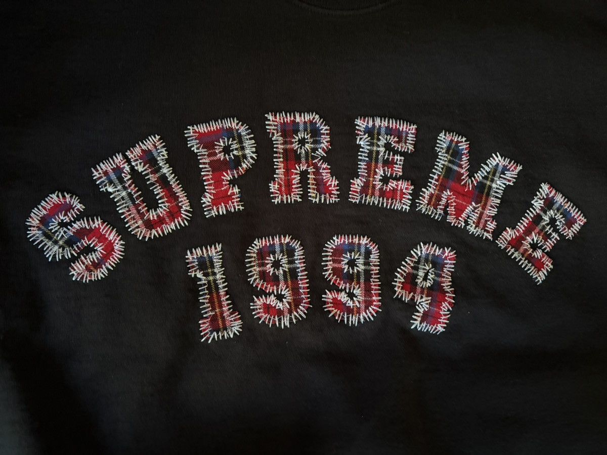 Supreme Supreme Plaid Arc Crewneck 