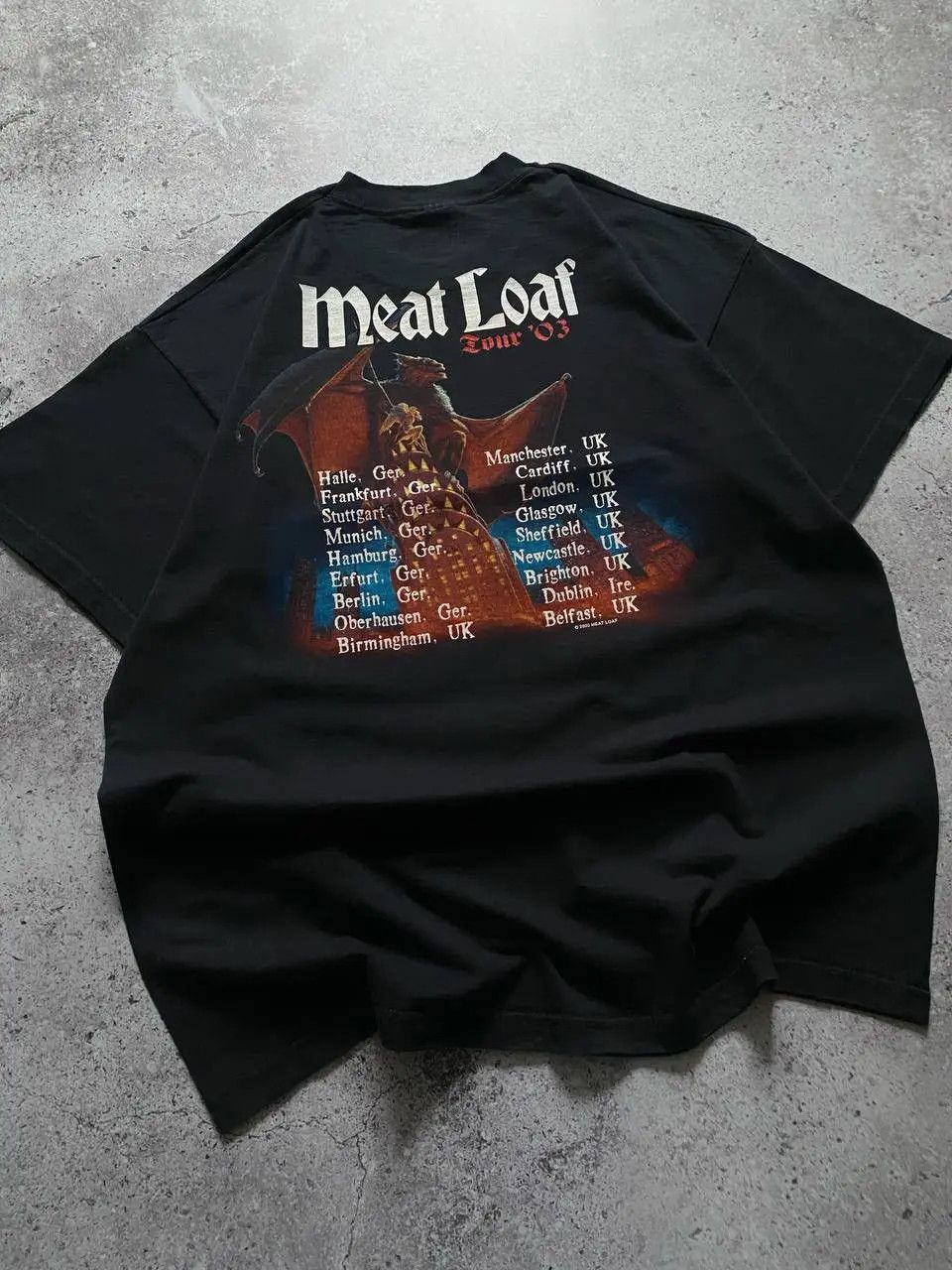 Band Tees VINTAGE 2000s MEAT LOAF “BAT OUT OF HELL” TOUR ROCK T SHIRT Size US XL / EU 56 / 4 - 2 Thumbnail