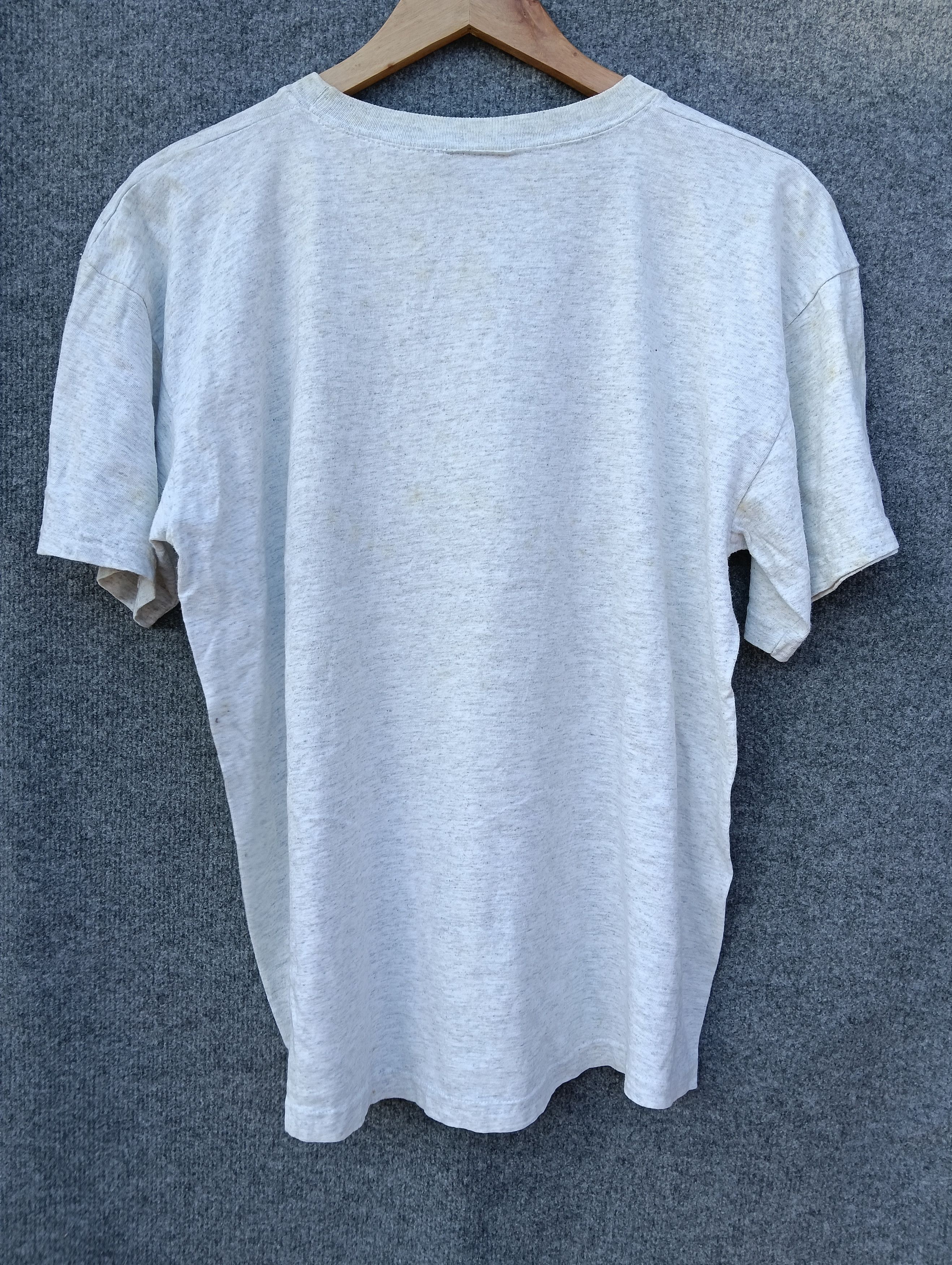Vintage NCAA 1992 ICE HOCKY FROZEN TOUR SIZE XL GRAY T SHIRTS Size US M / EU 48-50 / 2 - 5 Thumbnail
