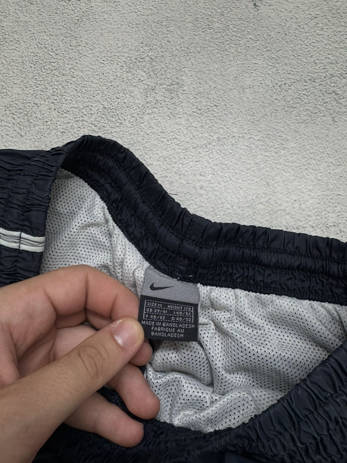 Nike Vintage Y2K Nike Mini Swoosh Pants 00’s Size US 32 / EU 48 - 11 Thumbnail