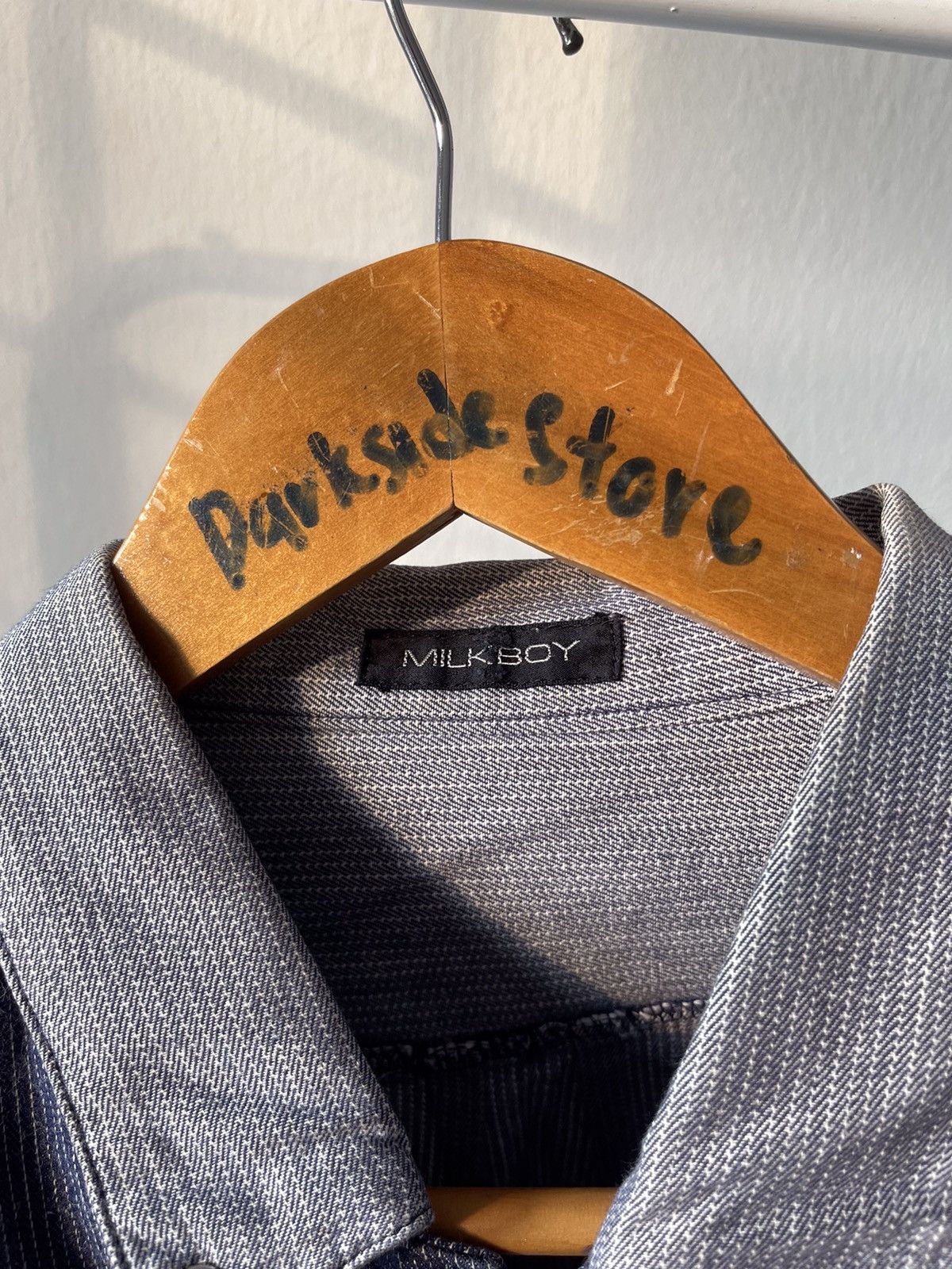 20471120 × Beauty Beast 90s Milkboy Distressed Button Up Shirt Size US S / EU 44-46 / 1 - 10 Thumbnail