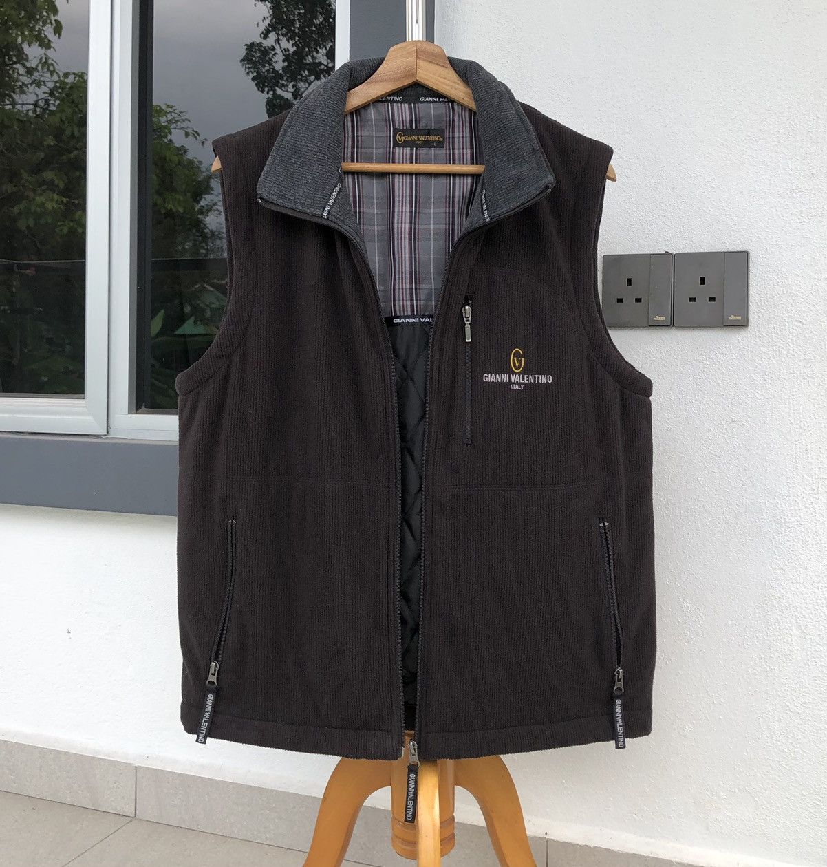 Valentino GIANNI VALENTINO ITALY Corduroy Embroidered Logo Vest Jacket Size US L / EU 52-54 / 3 - 7 Thumbnail