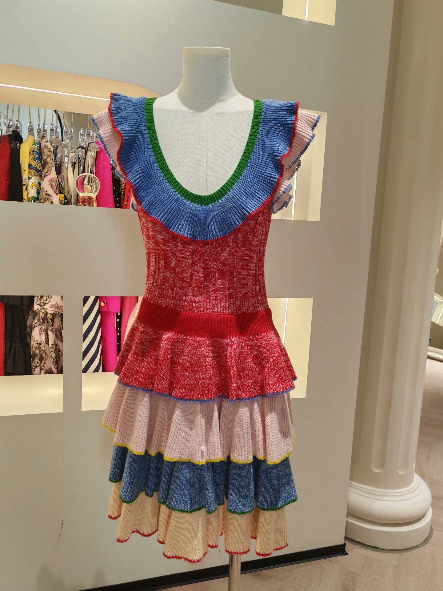Alexander McQueen Alexander McQueen Knit Cake Dress Size S / US 4 / IT 40 - 1 Thumbnail