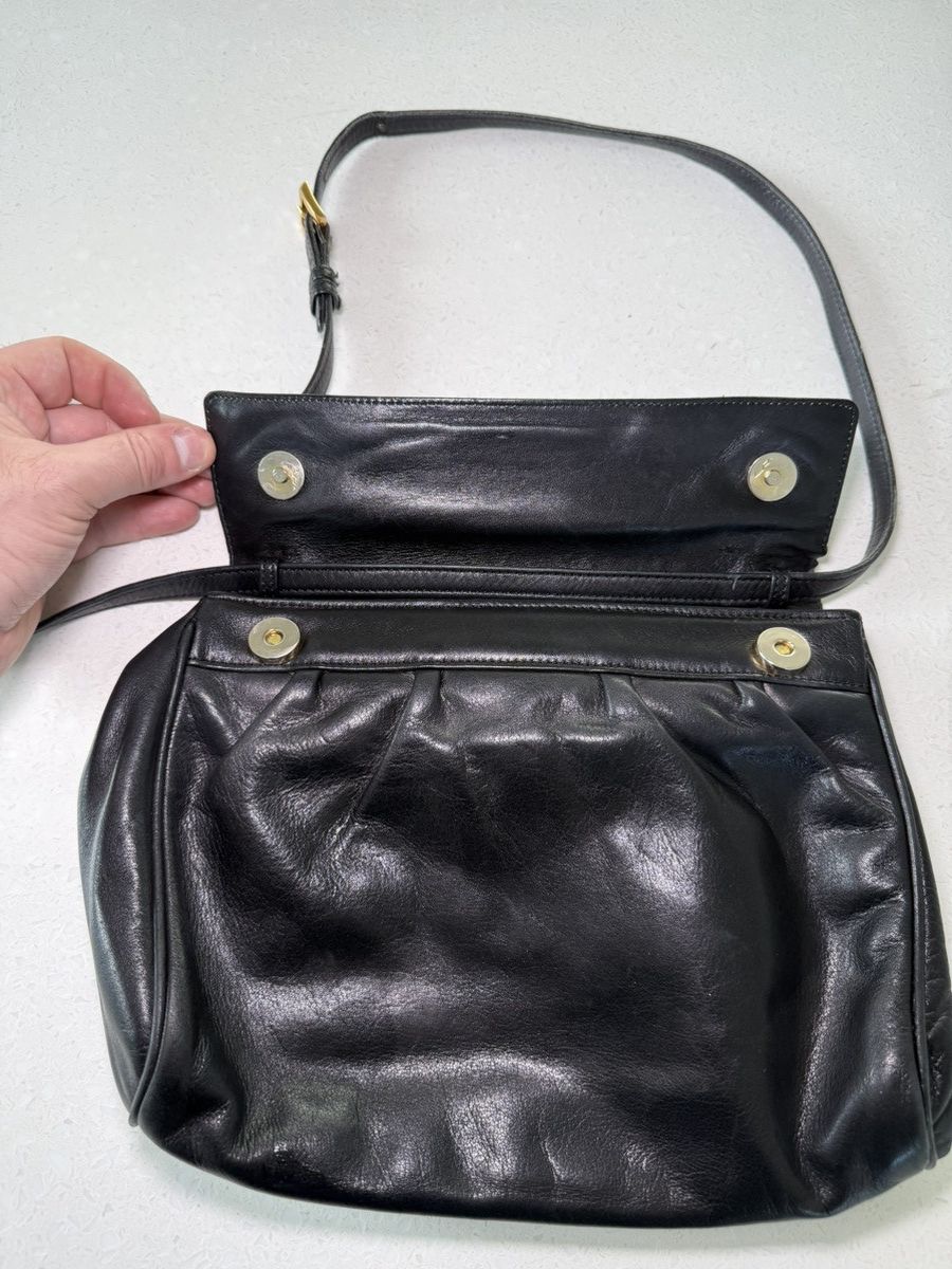 Loewe Vintage Loewe Black Shoulder Bag with Croc Embossed Flap Size ONE SIZE - 4 Thumbnail