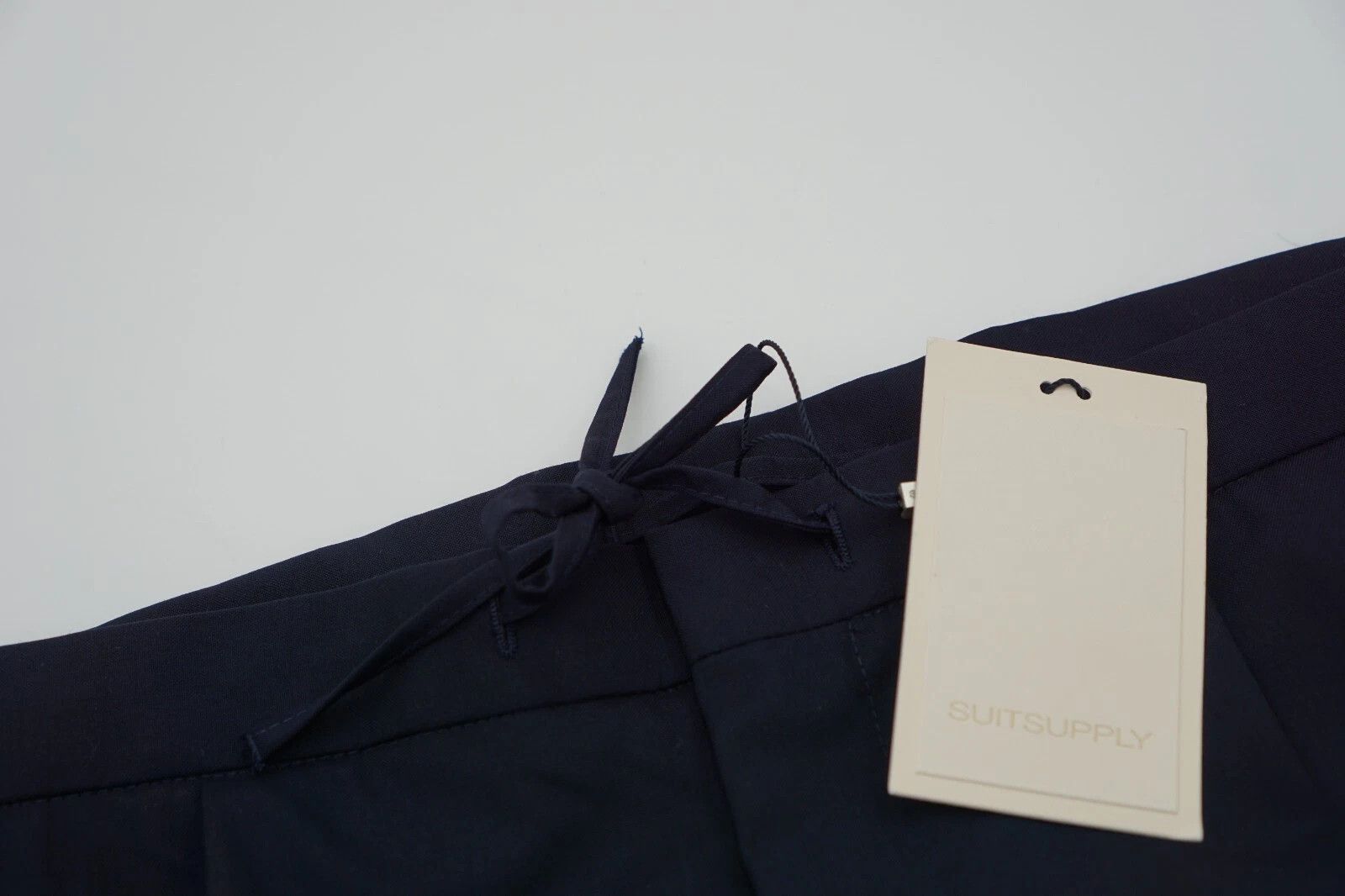 Suitsupply Men Suitsupply Ames Pleat ES Trousers With Drawstrings US40 Size 40R - 3 Thumbnail