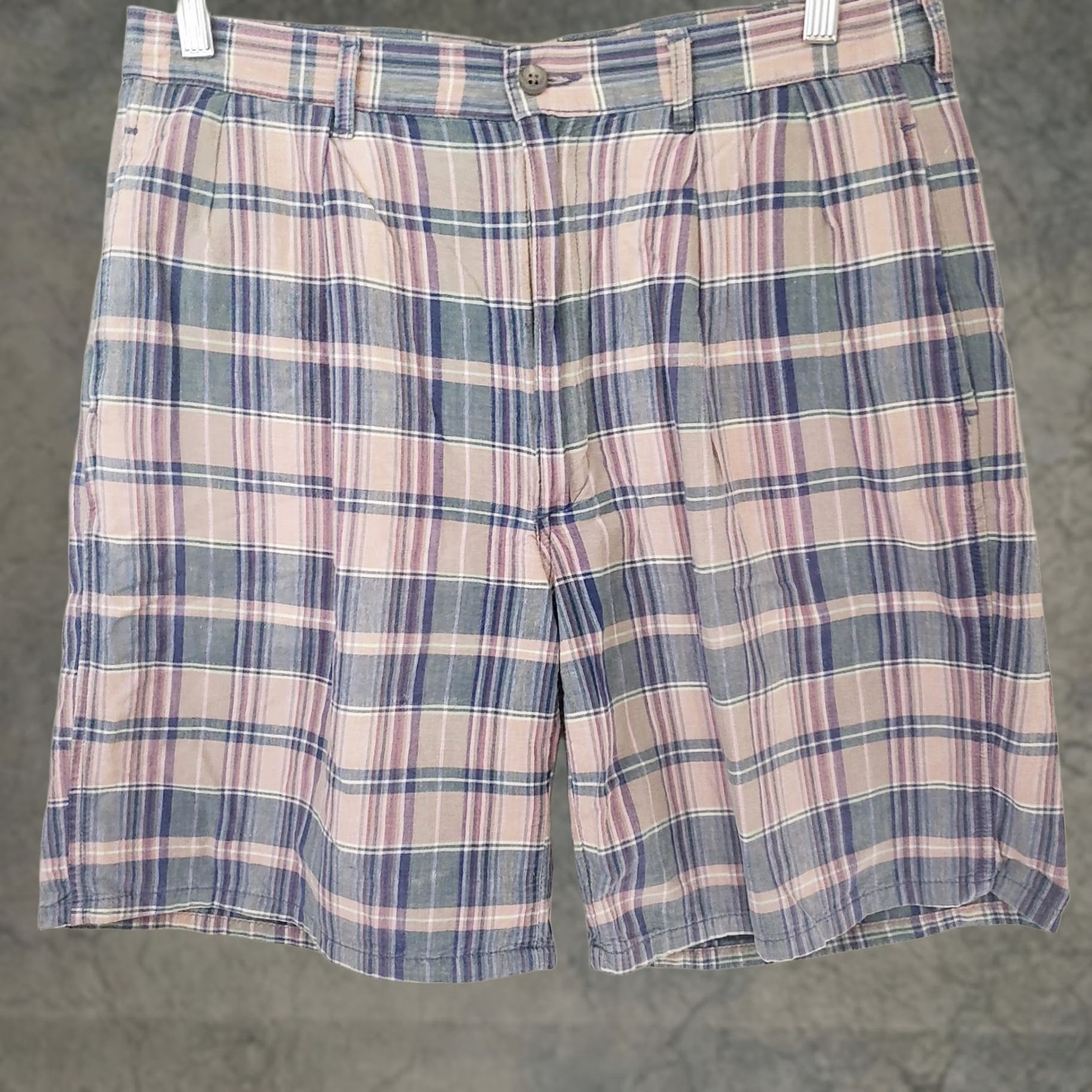 Polo Ralph Lauren Polo Ralph Lauren Madras Plaid Shorts Bermuda 34 Men Multicolor Plaid Cotton Slim Fit Belt Loops Pockets Shirt Casual Summer Spring Fall Mens Size US S / EU 44-46 / 1 - 1 Thumbnail