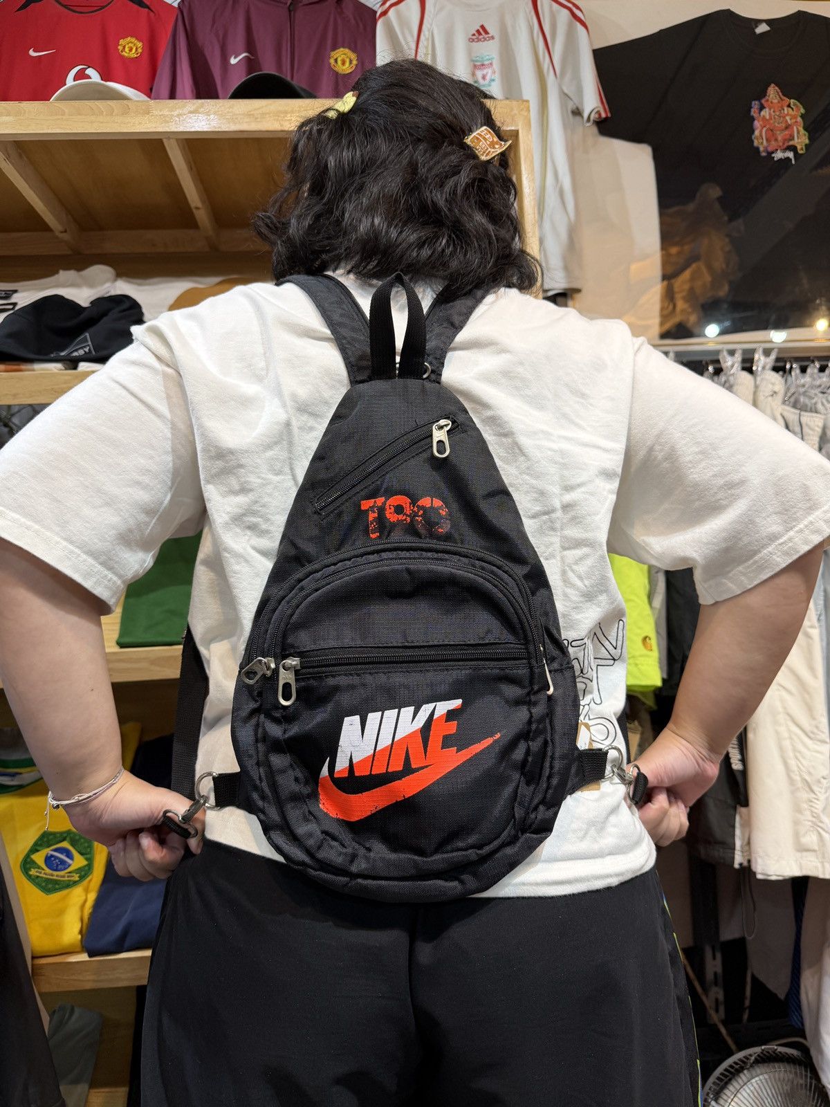 Nike Vintage Nike Total 90 Back Sling bag Size ONE SIZE - 14 Thumbnail