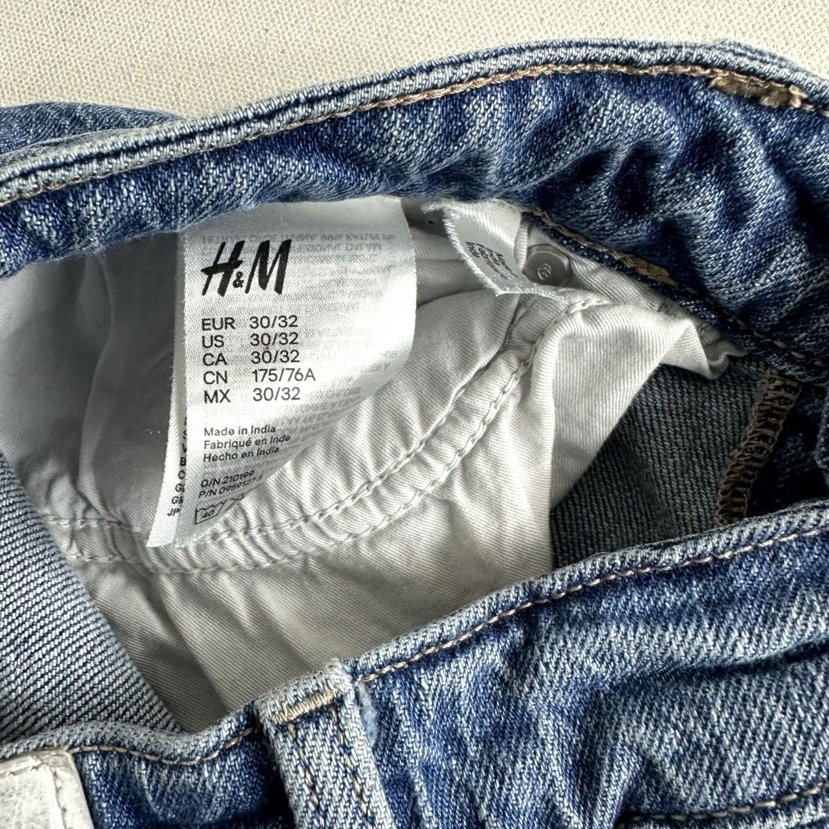 Lee Lee x H&M Denim Jeans Mens Size 30X32 Blue Straight Leg Mid-Rise 5 Pocket Jeans Size US 30 / EU 46 - 6 Thumbnail
