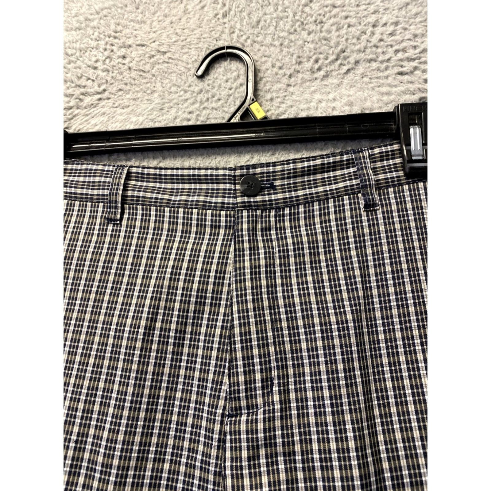 Adidas Adidas Golf Shorts Men 36 Gray Tan Plaid Flat Front Chino /0702 Size US 38 / EU 54 - 2 Thumbnail
