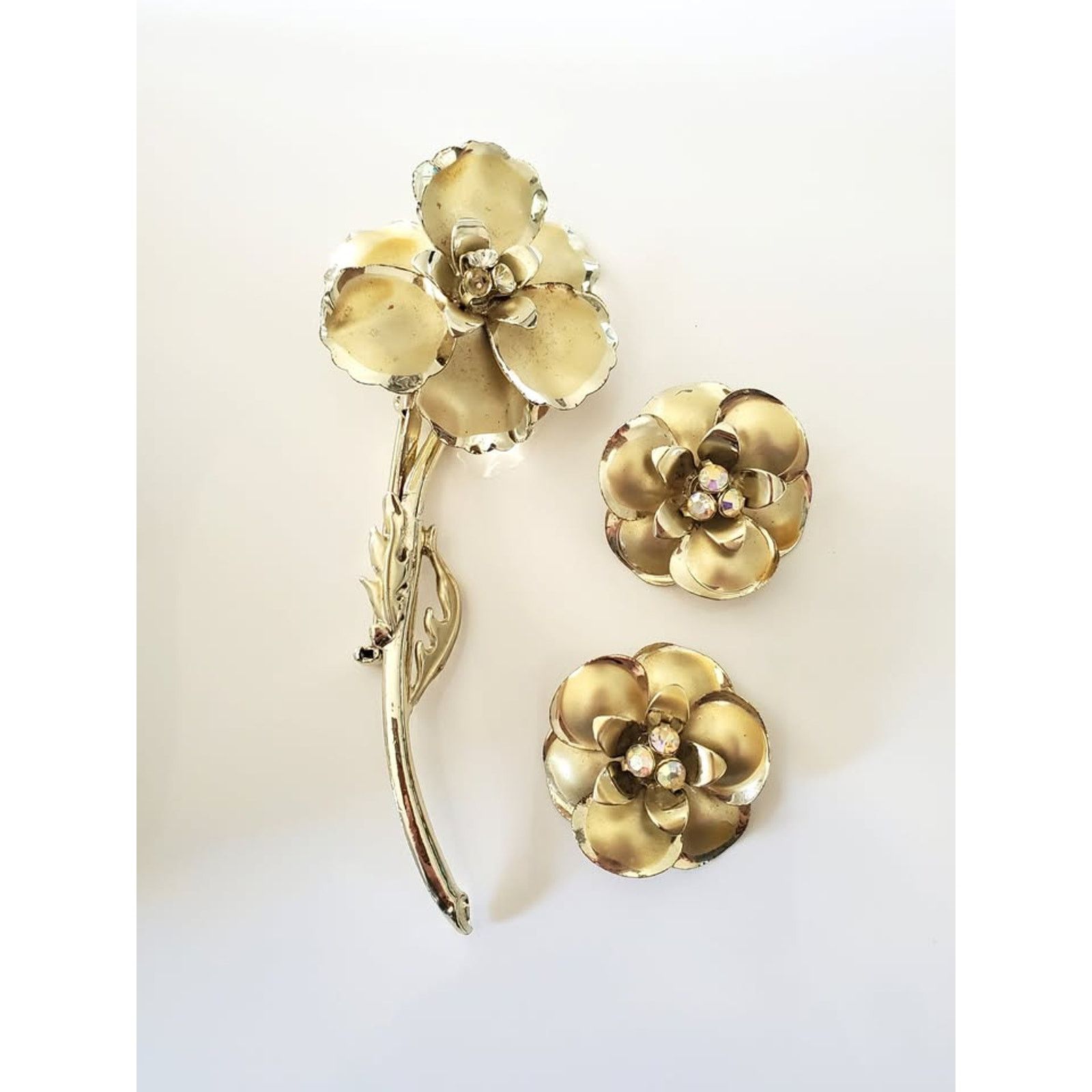 Other Vintage Gold tone Flower AB Crystals Earrings & Brooch Set Size ONE SIZE - 1 Thumbnail