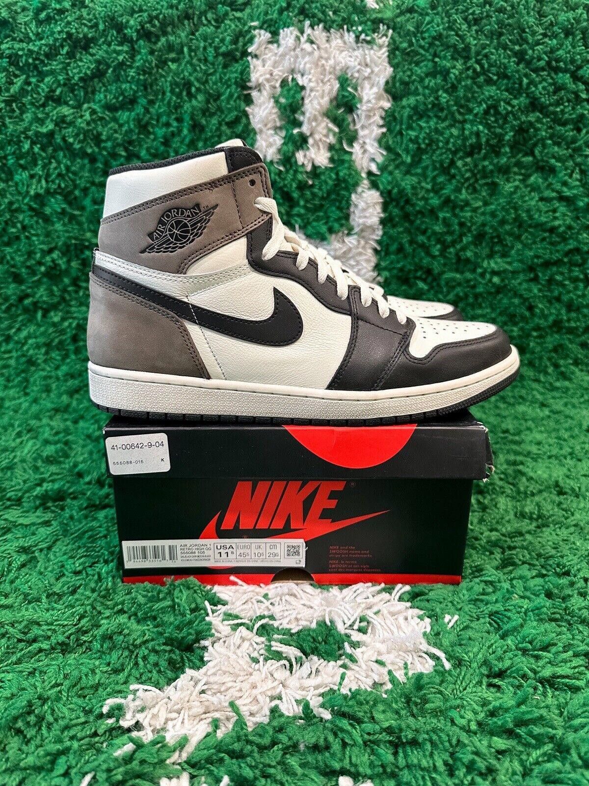Jordan Brand Jordan 1 Retro OG High Dark Mocha Size US 11.5 / EU 44-45 - 1 Thumbnail