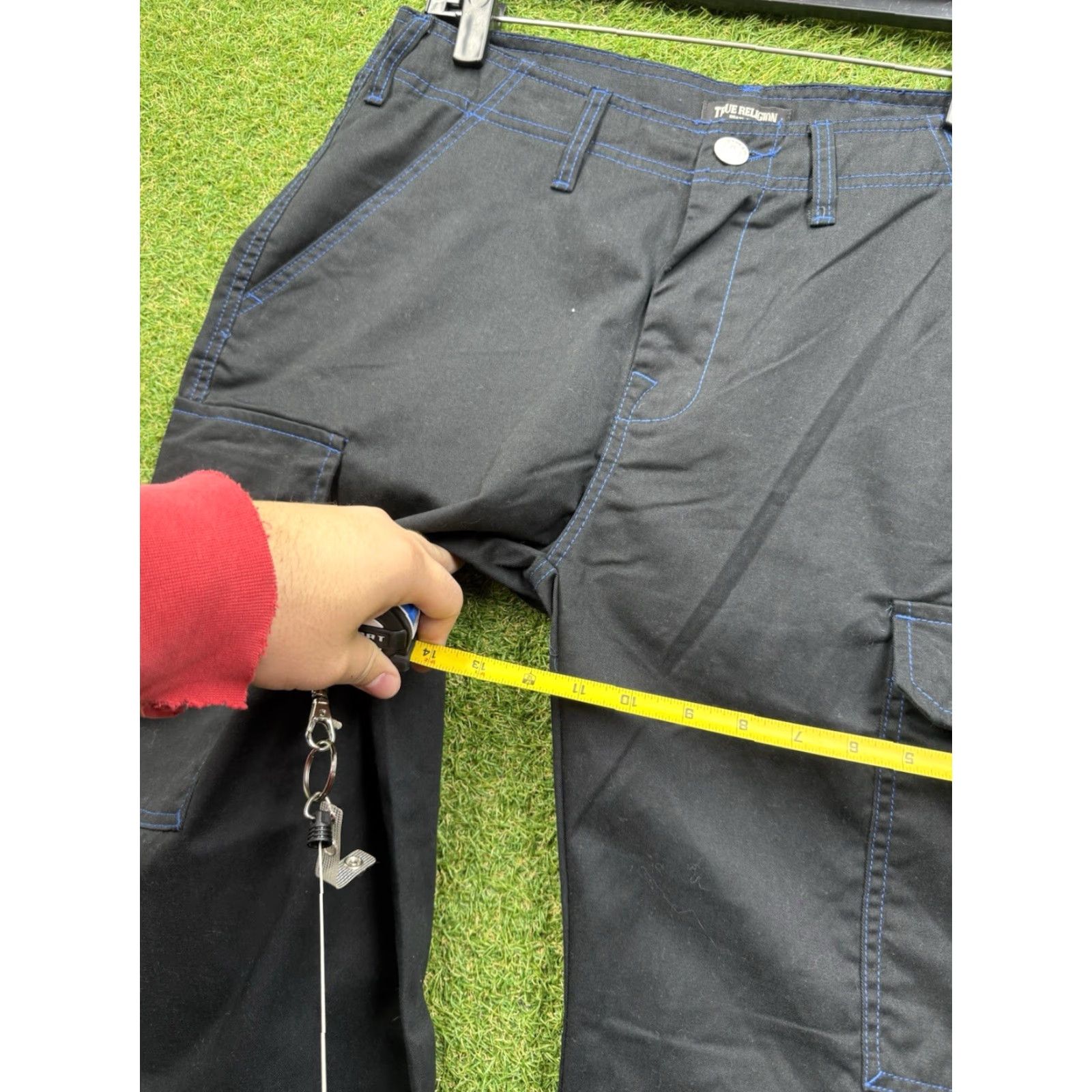 True Religion VINTAGE True Religion Cargo Pants Mens 32 Jet Black Baggy Grunge 108335 NWT Size US 32 / EU 48 - 7 Thumbnail