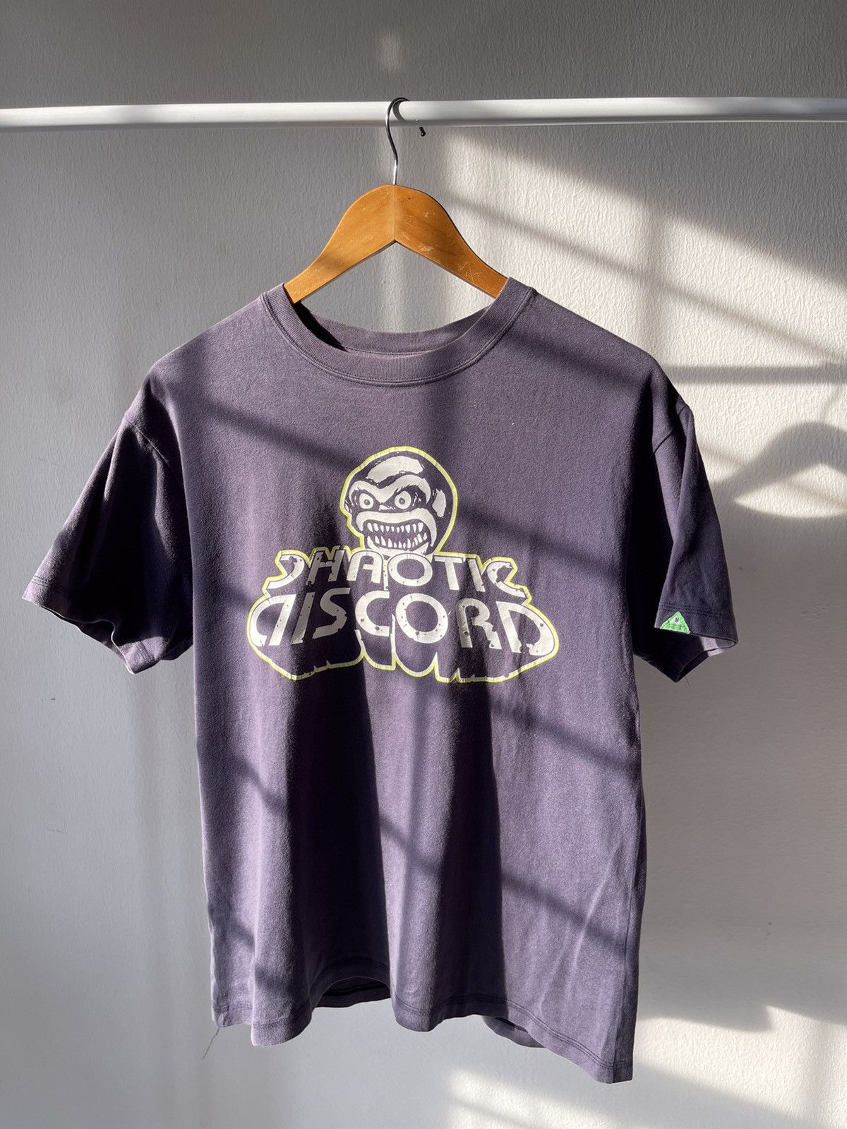 Jun Takahashi × Undercover 2001 Undercover Chaotic Discord ‘Monster’ Faded Tee Size US M / EU 48-50 / 2 - 3 Thumbnail