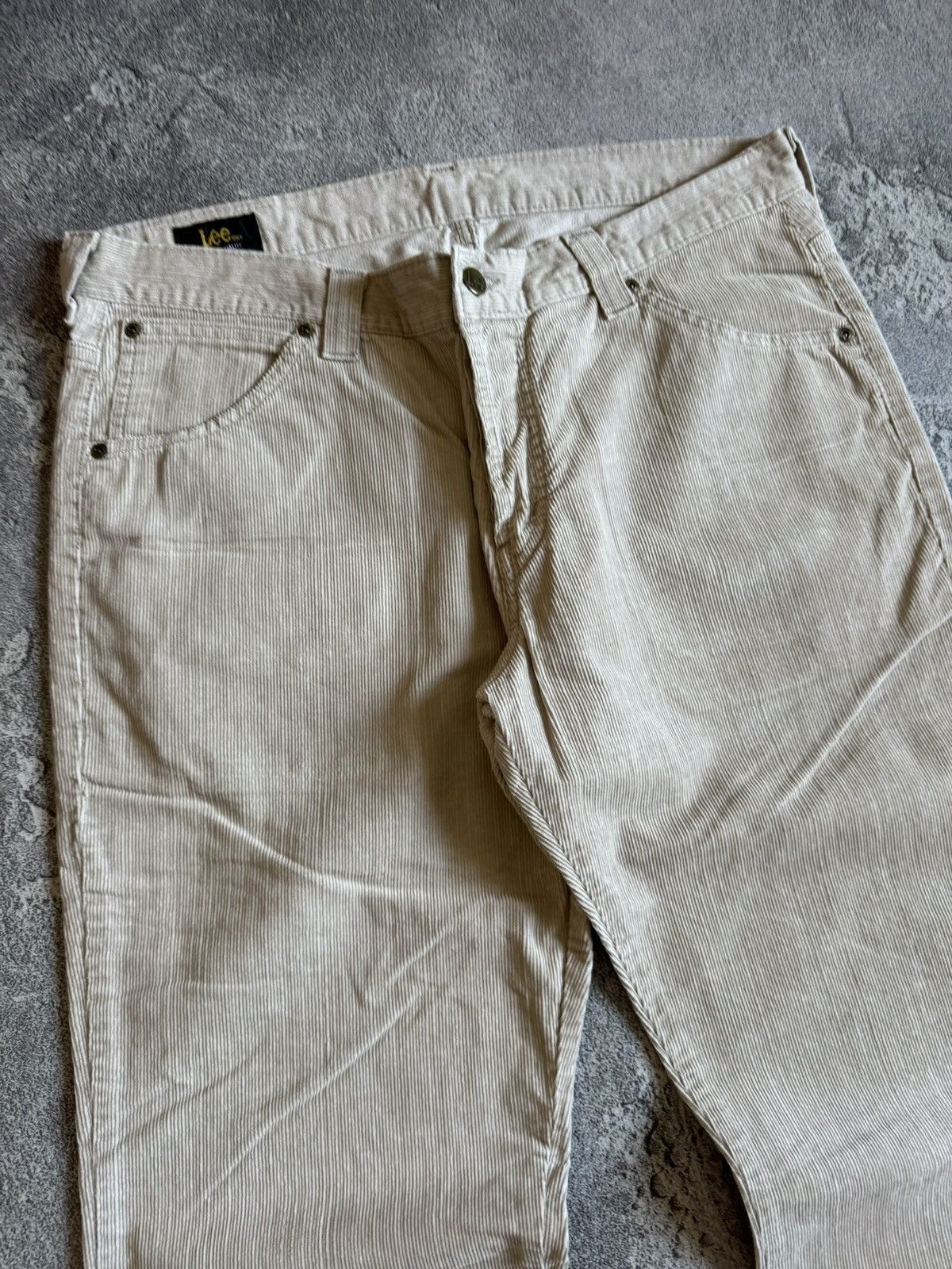 Lee Lee 36/36 Roscoe corduroy velvet pants trousers chinos retro Size US 36 / EU 52 - 9 Thumbnail