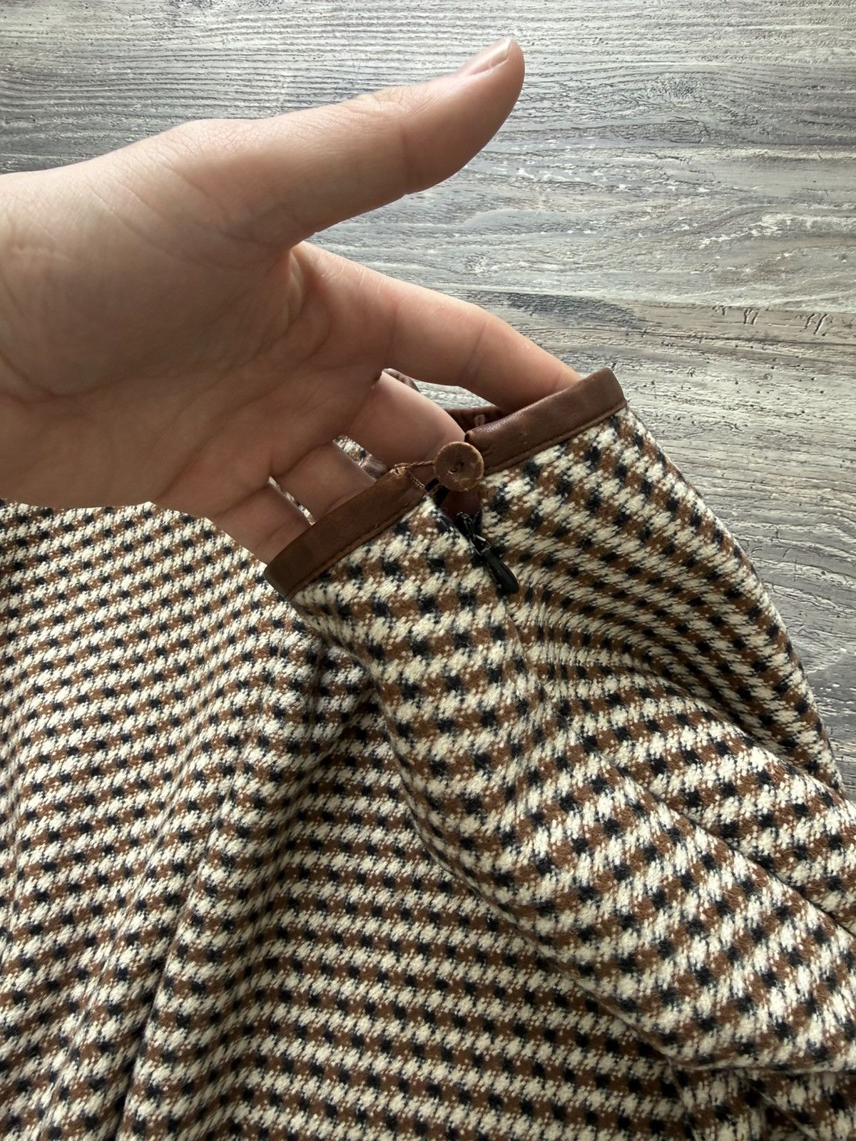 Prada Prada SS14 Houndstooth Midi Skirt Size 28" / US 6 / IT 42 - 4 Thumbnail