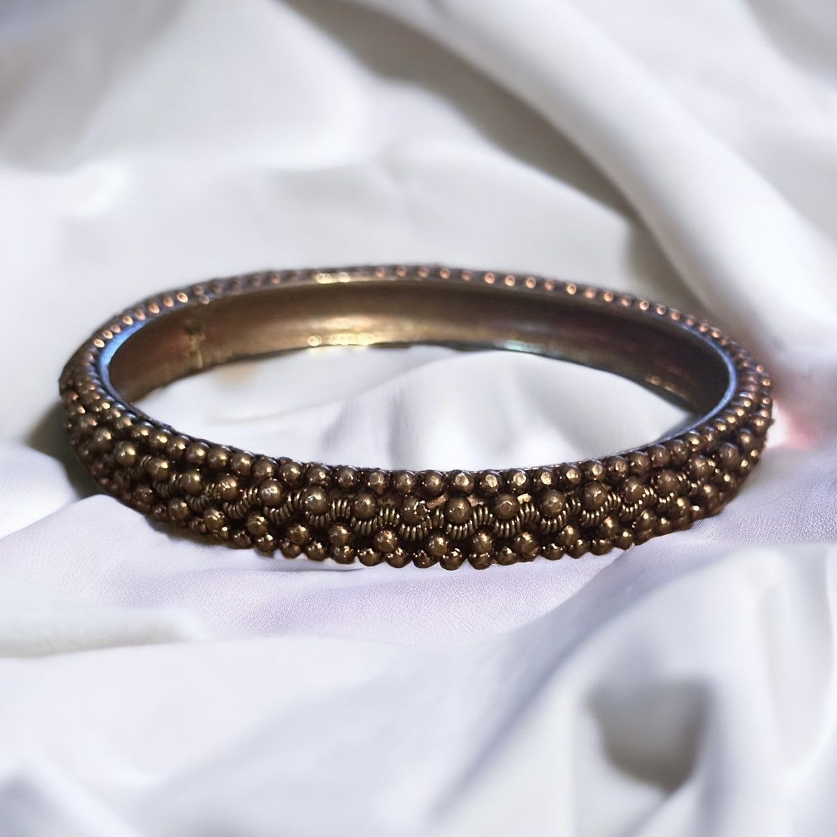 Vintage Vintage copper tone textured dots bangle bracelet Size ONE SIZE - 1 Thumbnail