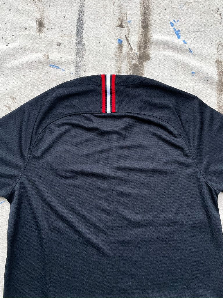 Jordan Brand Paris St. Germain Jordan Brand Soccer Kit- 2018- 2019 Size US M / EU 48-50 / 2 - 8 Thumbnail